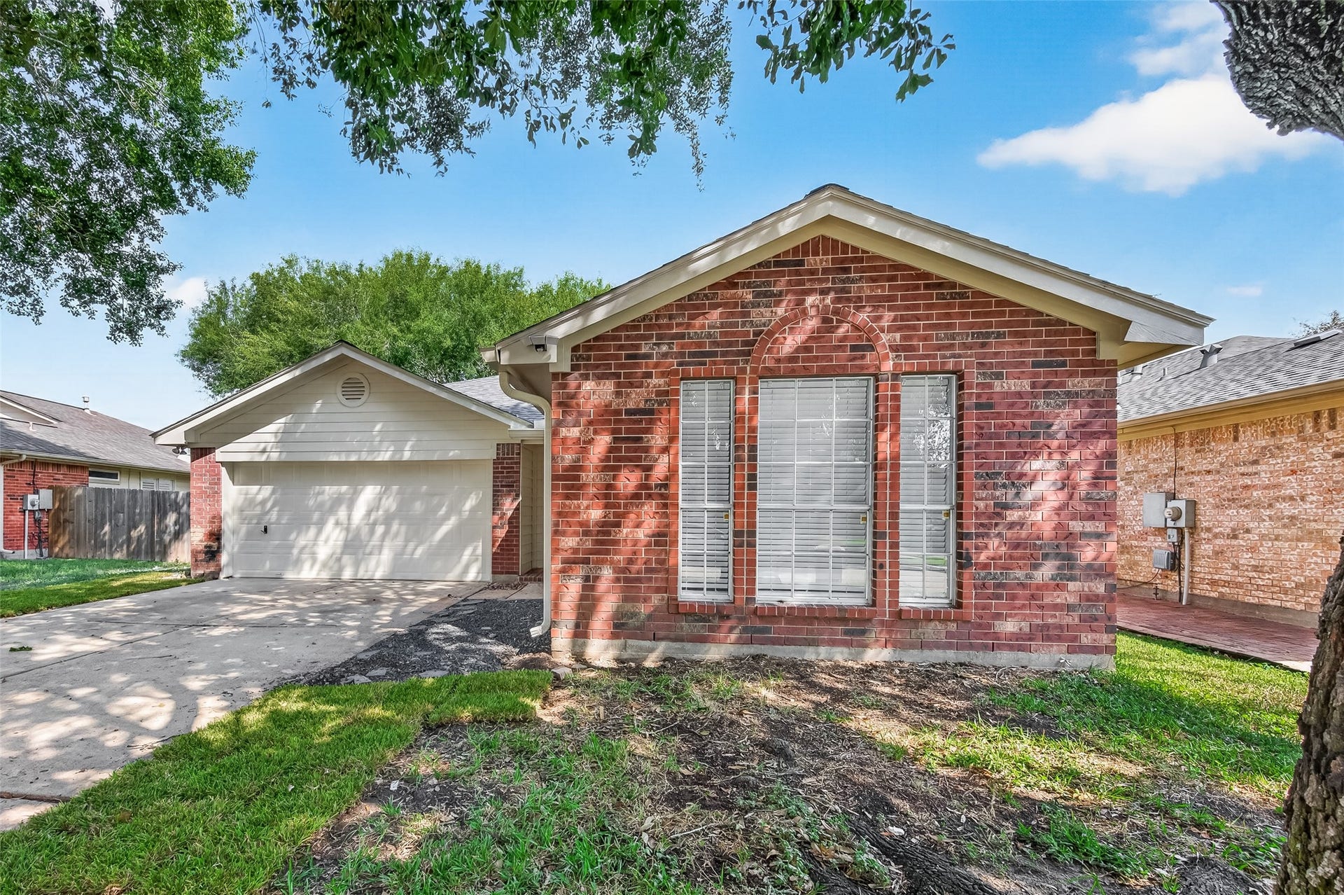 15522 Town Green Drive, Houston, TX 77083 15522 Town Green Drive, Houston, TX 77083