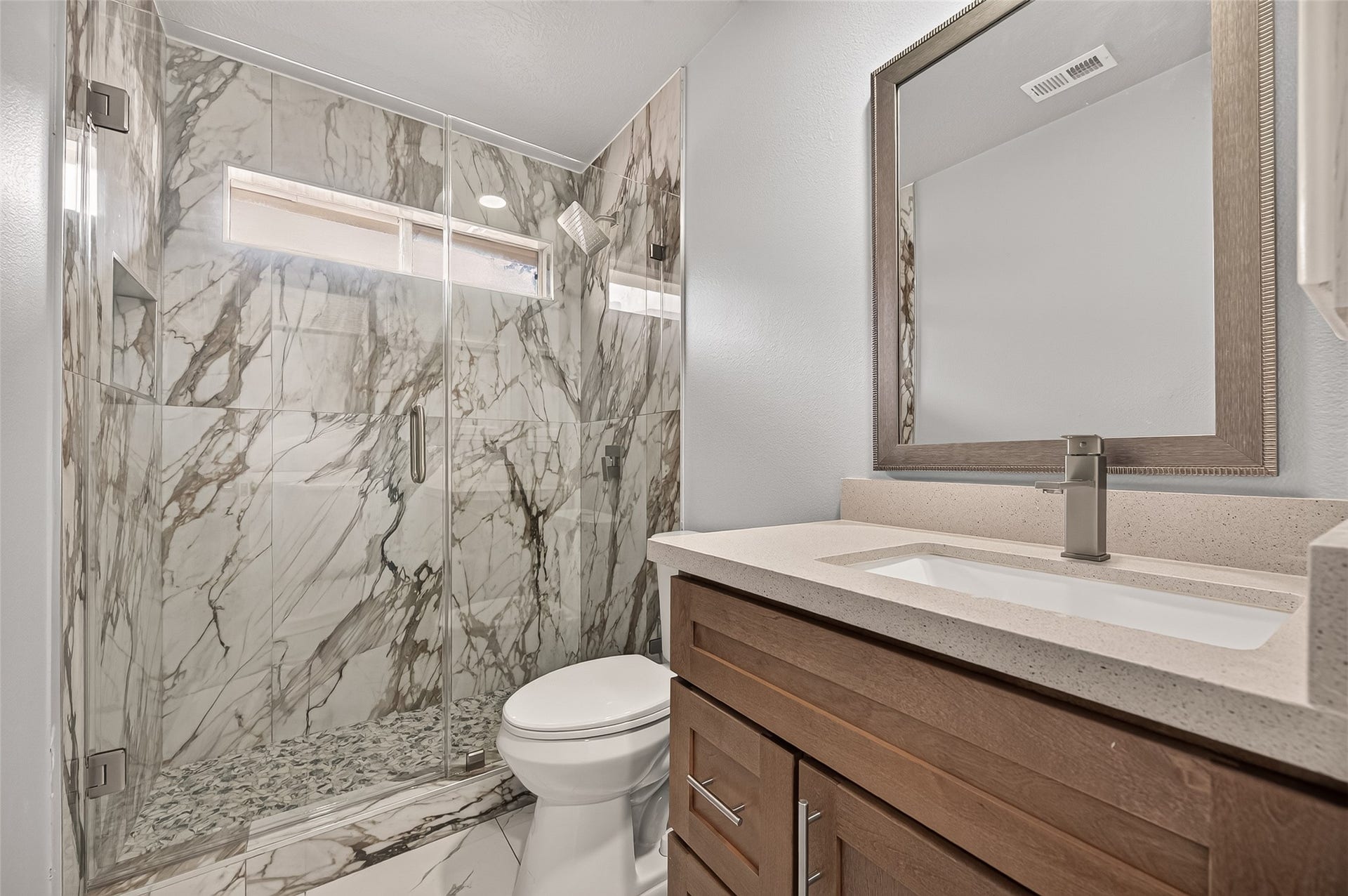 15522 Town Green Drive, Houston, TX 77083 15522 Town Green Drive, Houston, TX 77083