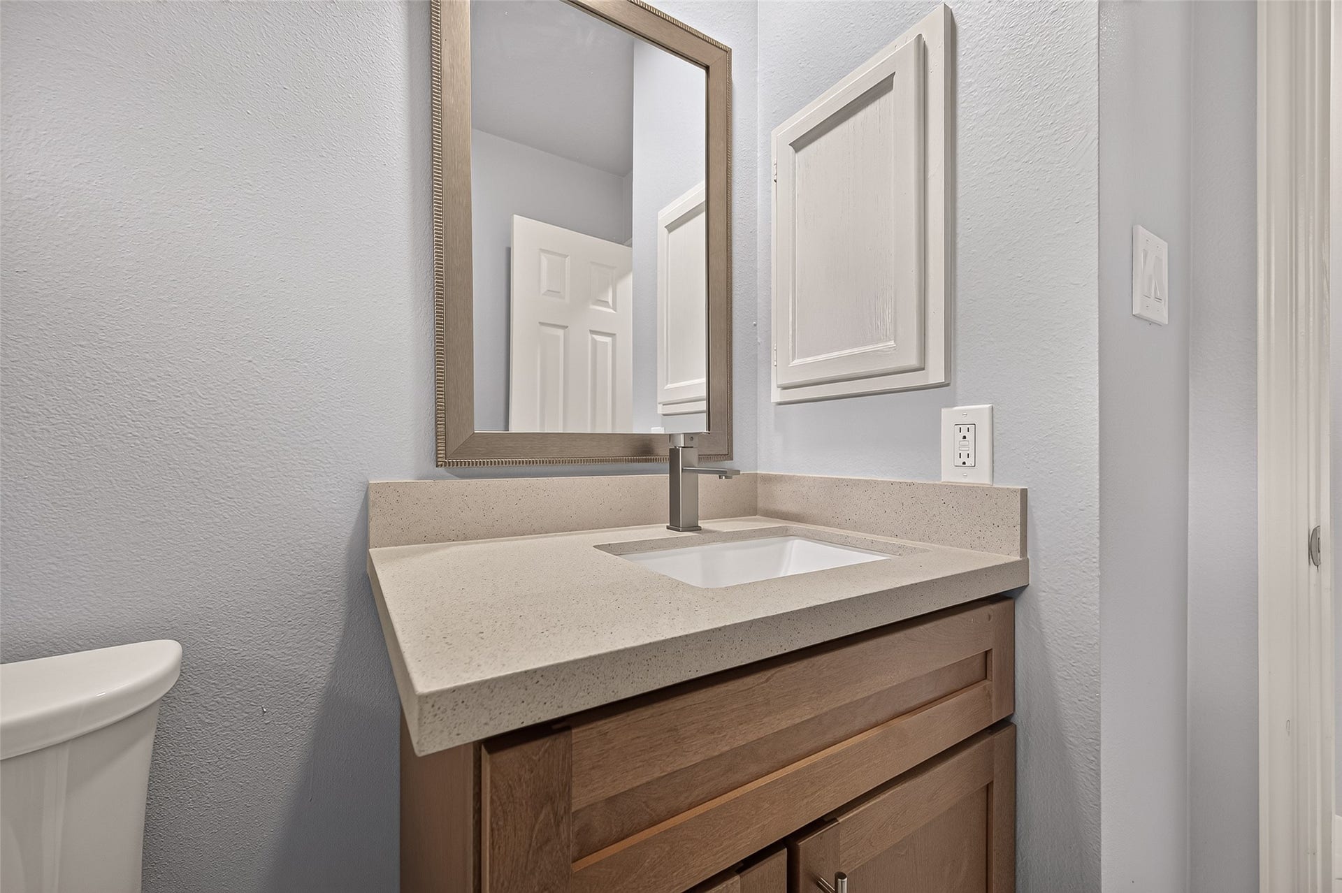 15522 Town Green Drive, Houston, TX 77083 15522 Town Green Drive, Houston, TX 77083