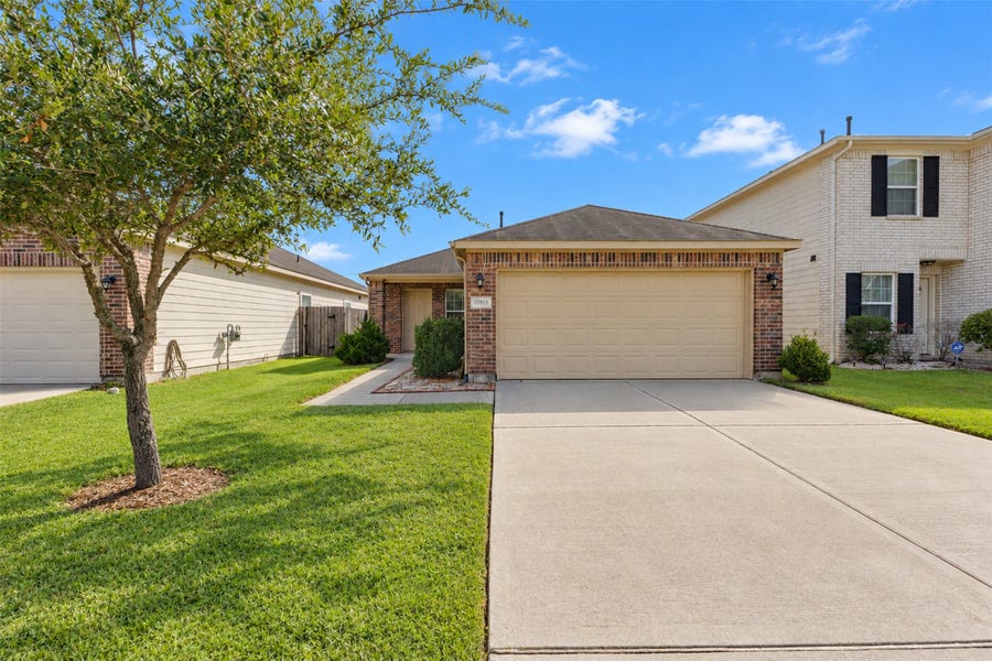 Property photo for 12915 Almeda Crossing Court, Houston, TX