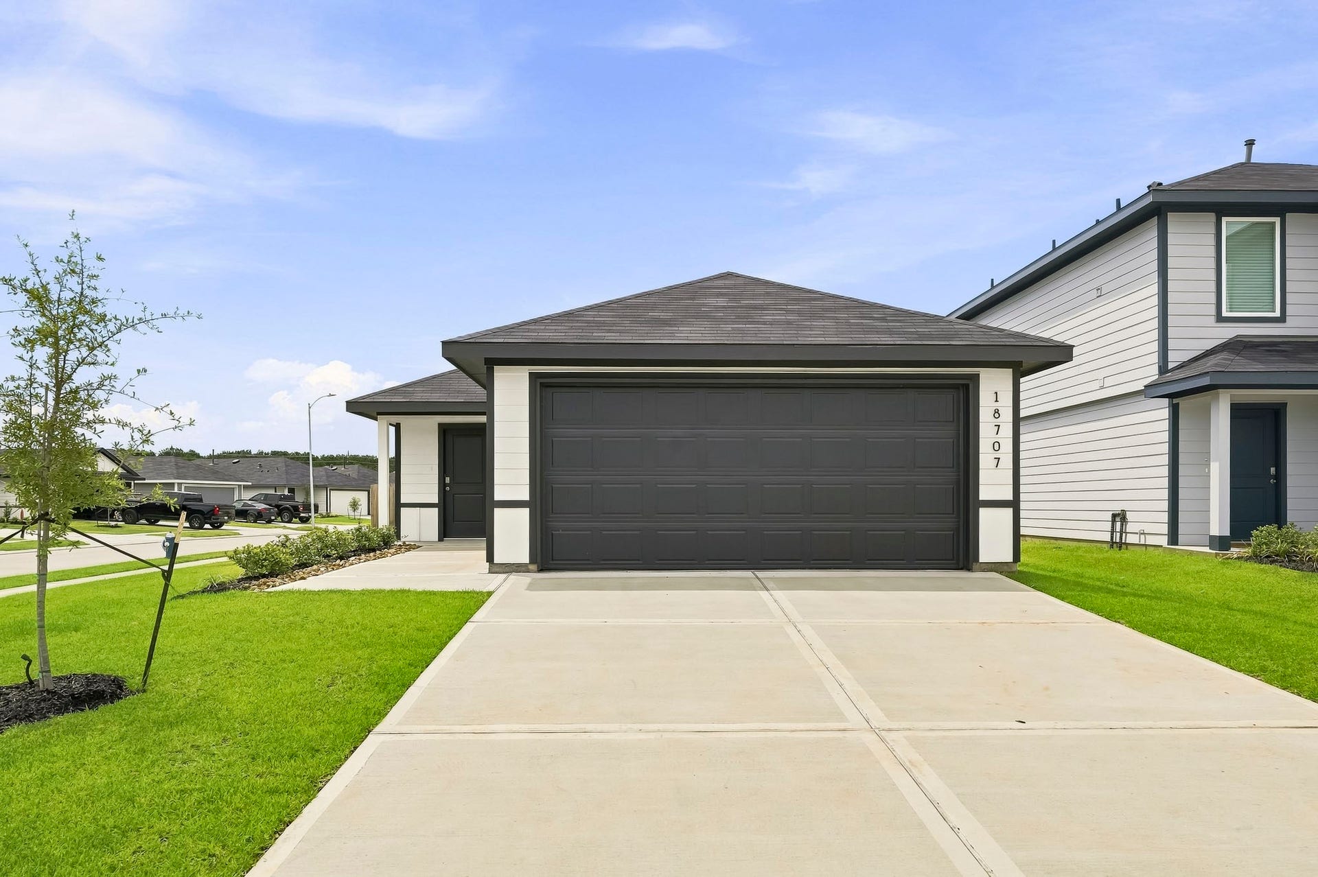 18707 Sunset Horizon Drive, Hockley, TX 77447