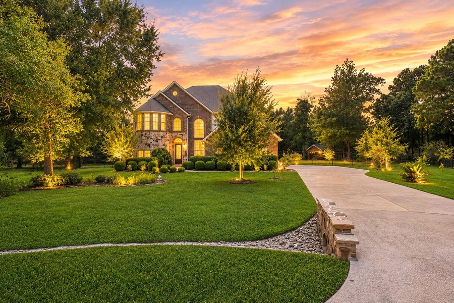 Property photo for 5 Copper Cove, Conroe, TX
