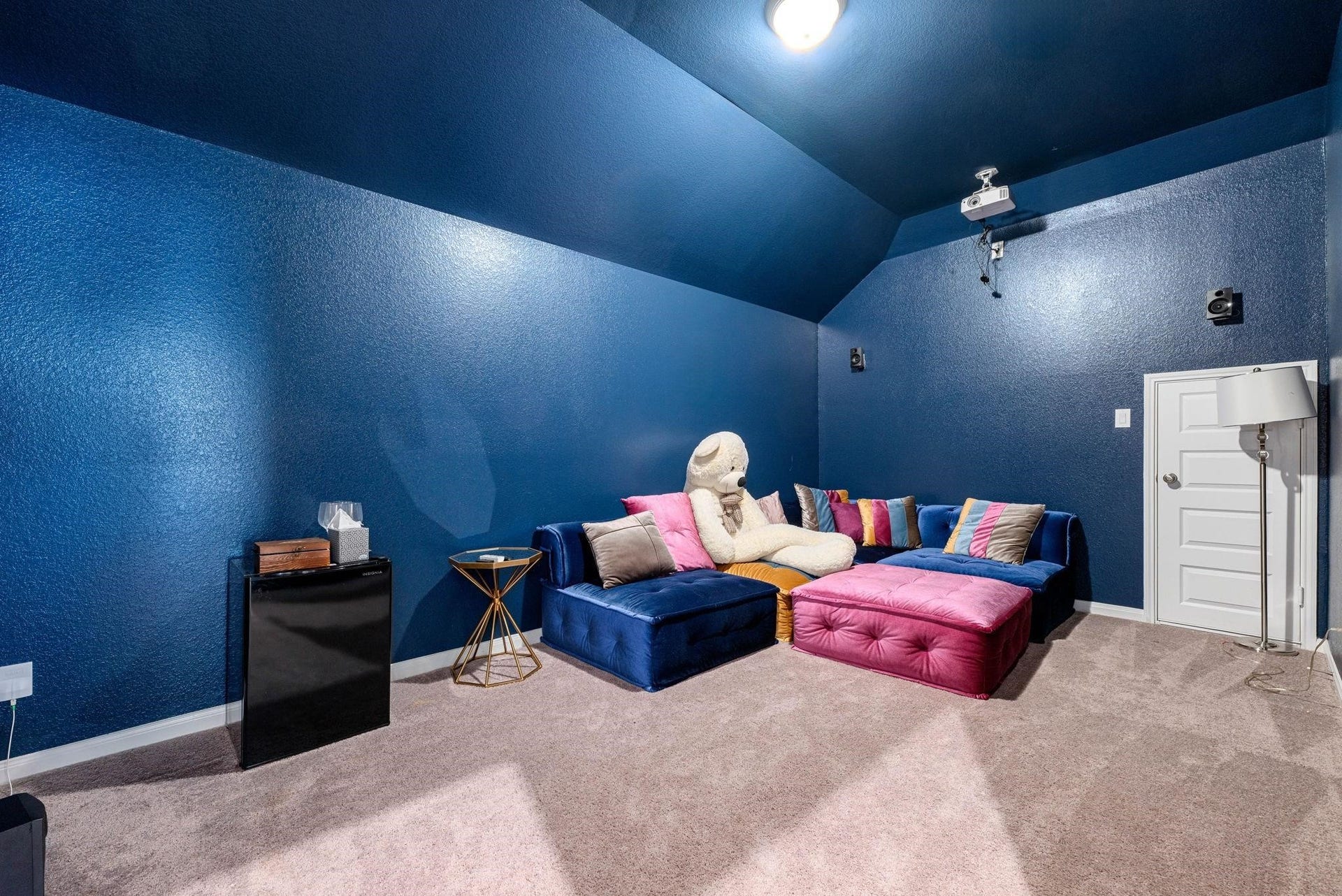 20422 Alpine Meadow Place, Richmond, TX 77407 An enclosed, cozy space that works perfectly as a dedicated movie room or home theater.