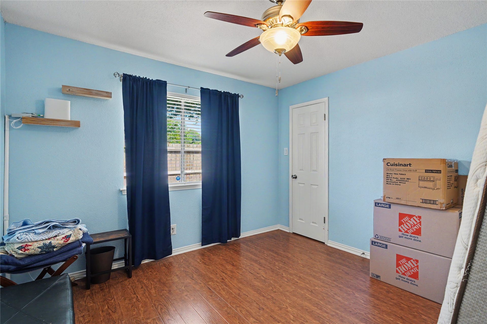 15826 Parksley Drive, Houston, TX 77059 15826 Parksley Drive, Houston, TX 77059