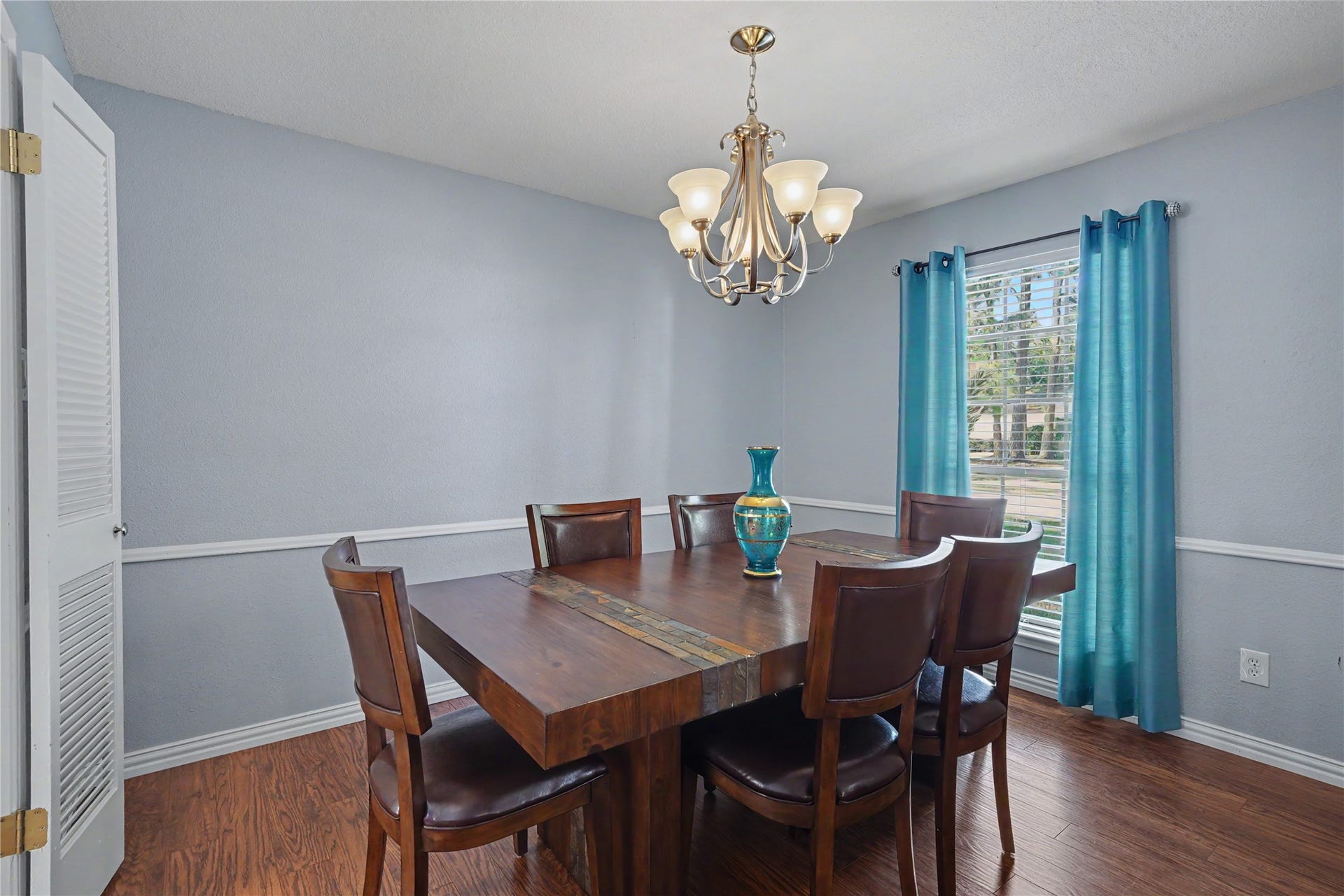 15826 Parksley Drive, Houston, TX 77059 15826 Parksley Drive, Houston, TX 77059