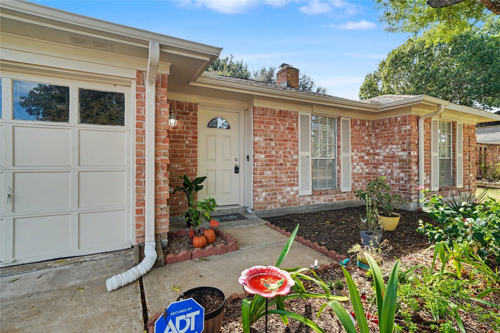 15826 Parksley Drive, Houston, TX 77059 15826 Parksley Drive, Houston, TX 77059