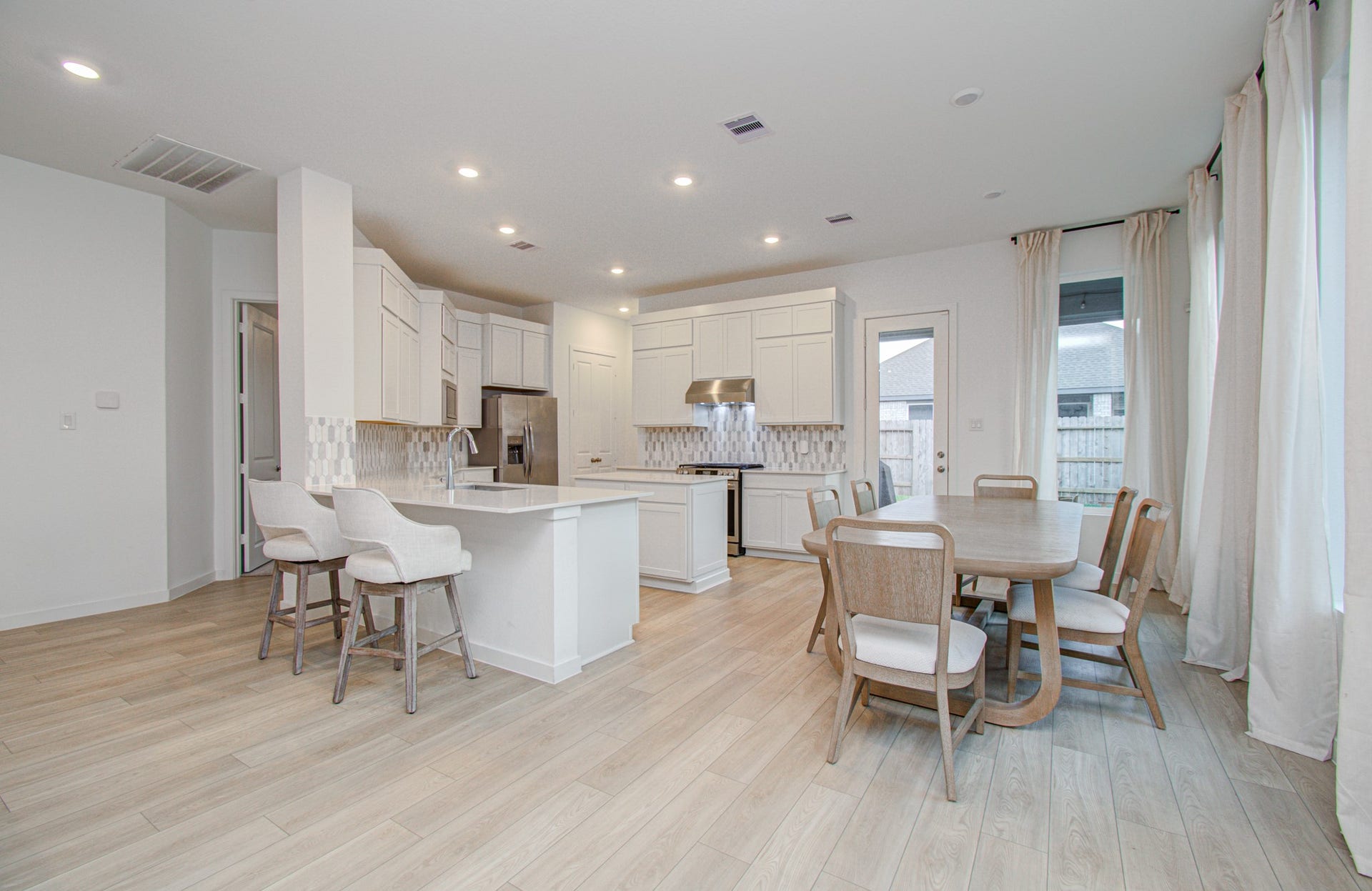 3033 Wild Fox Drive, Katy, TX 77493 3033 Wild Fox Drive, Katy, TX 77493