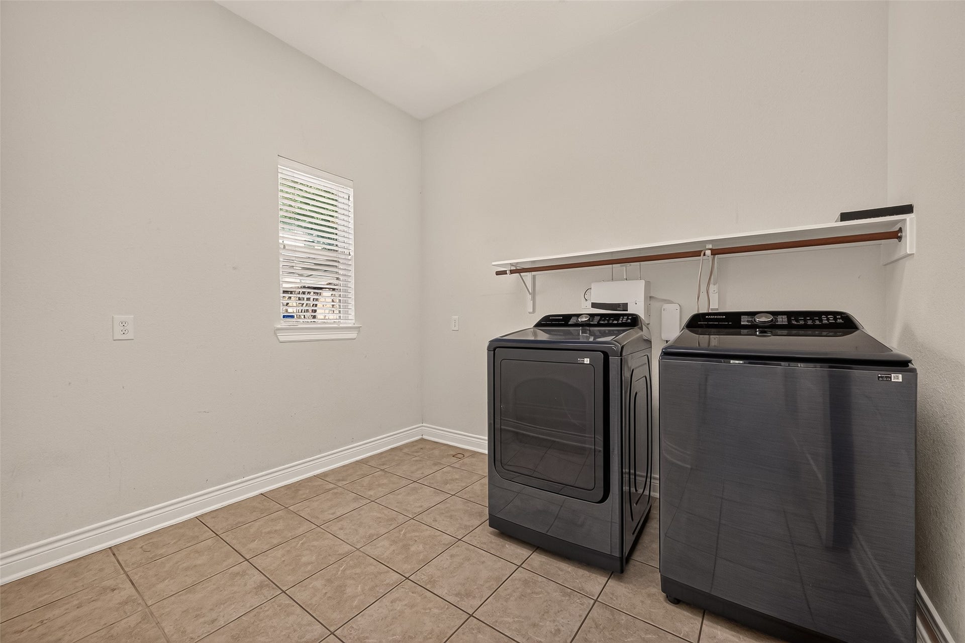 19010 S Jasmine Bloom Lane S, Cypress, TX 77429
