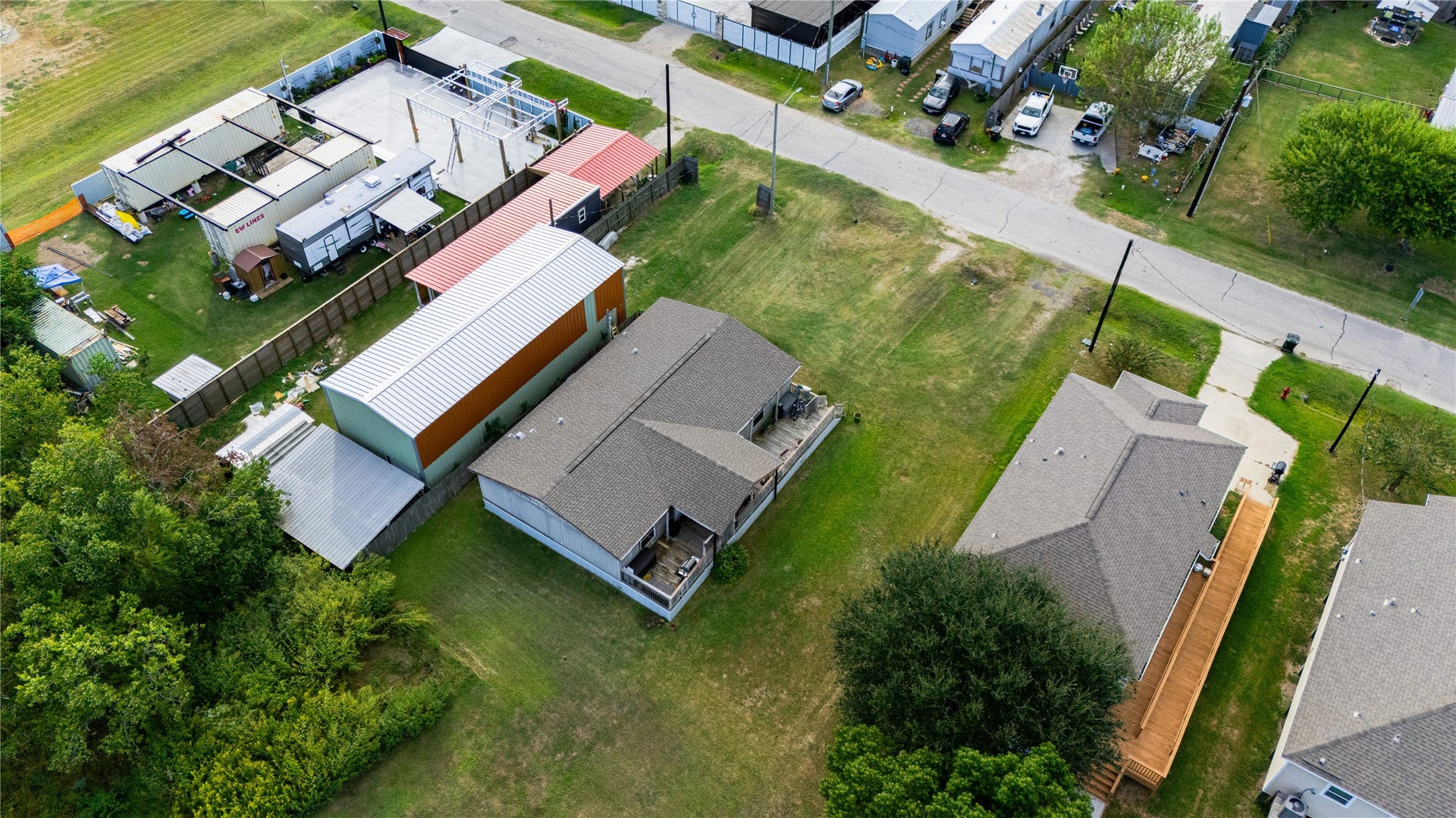339 6th Street, San Leon, TX 77539 339 6th Street, San Leon, TX 77539