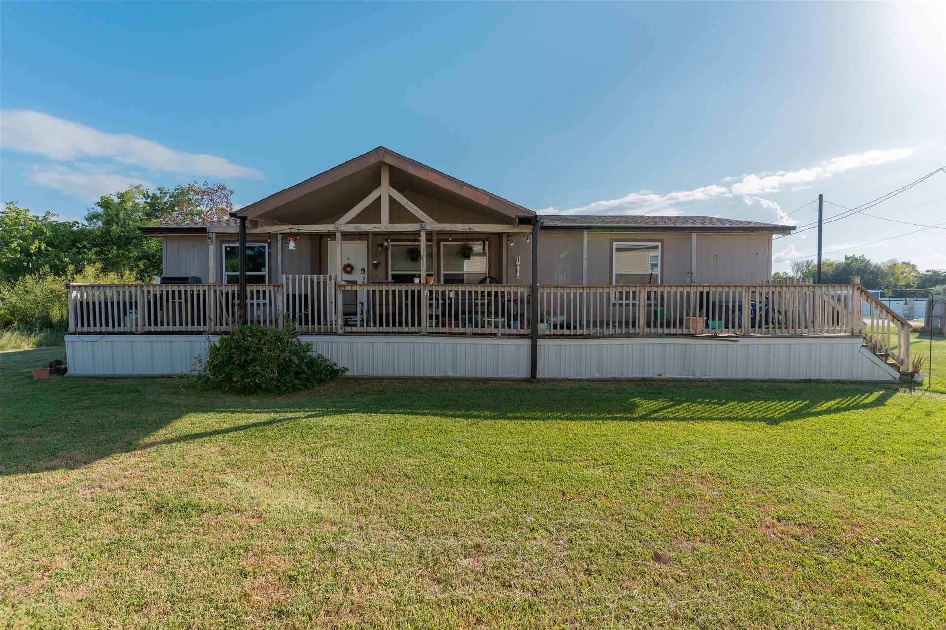 339 6th Street, San Leon, TX 77539 339 6th Street, San Leon, TX 77539
