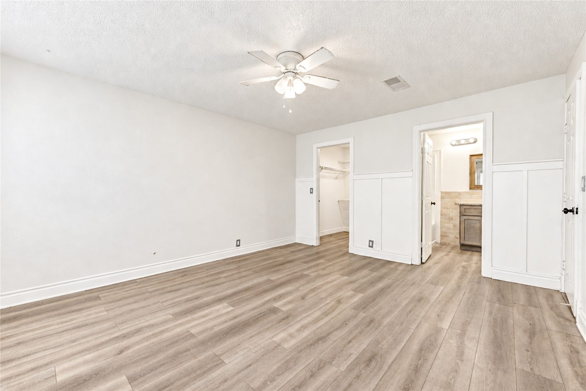 5 Carol Court, #B, Brookshire, TX 77423 5 Carol Court, #B, Brookshire, TX 77423