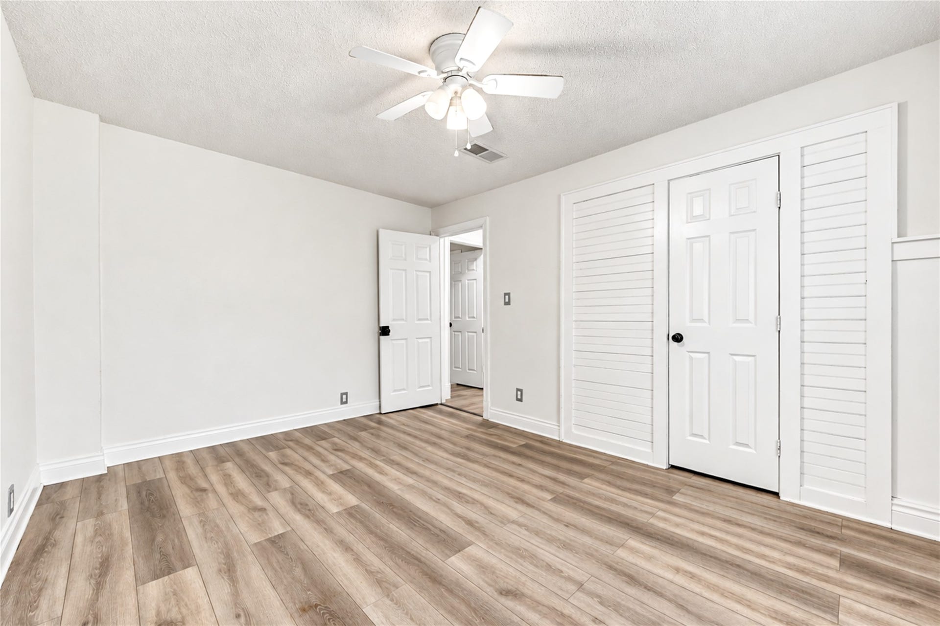 5 Carol Court, #B, Brookshire, TX 77423 5 Carol Court, #B, Brookshire, TX 77423