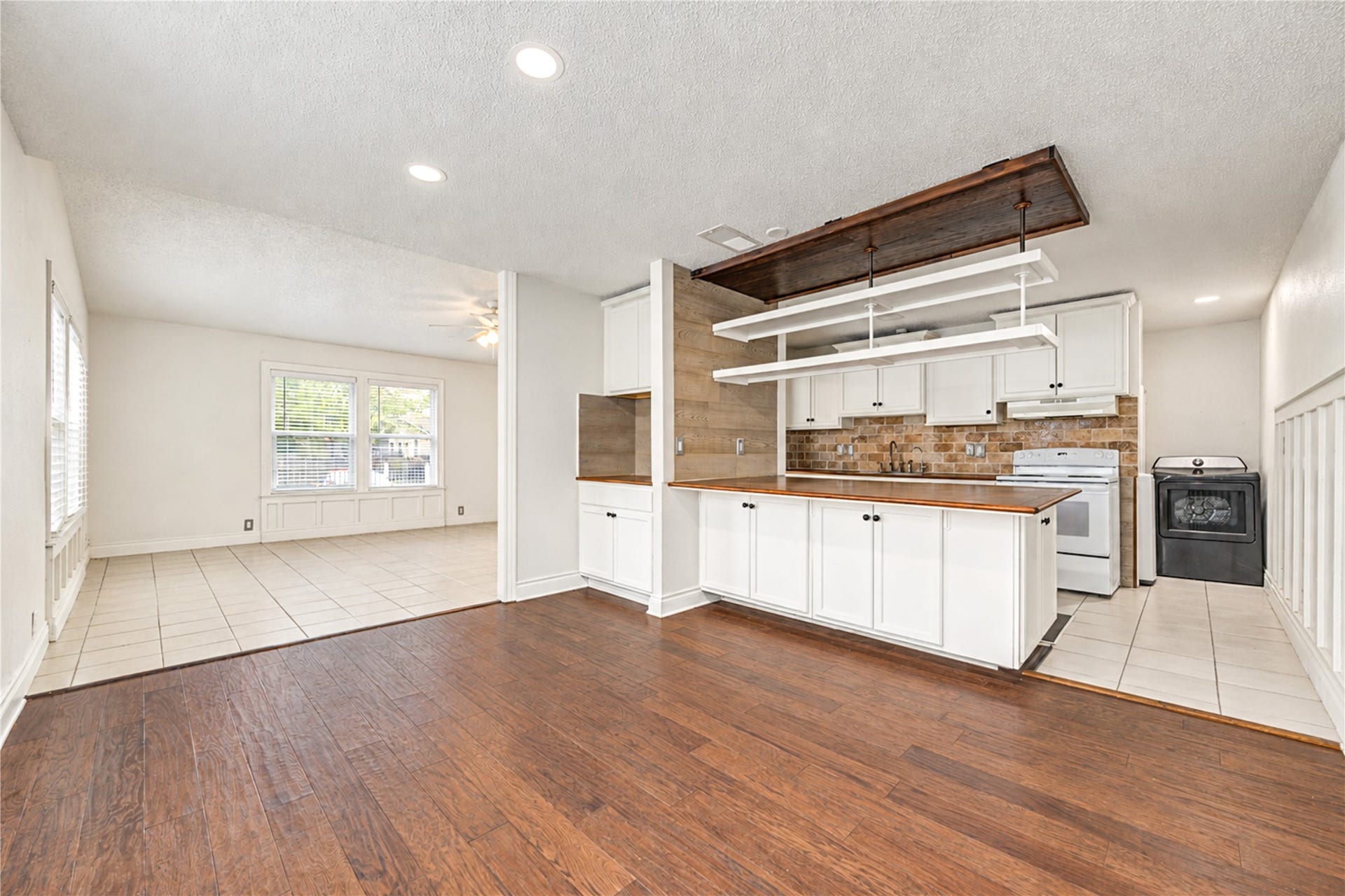 5 Carol Court, #B, Brookshire, TX 77423 5 Carol Court, #B, Brookshire, TX 77423