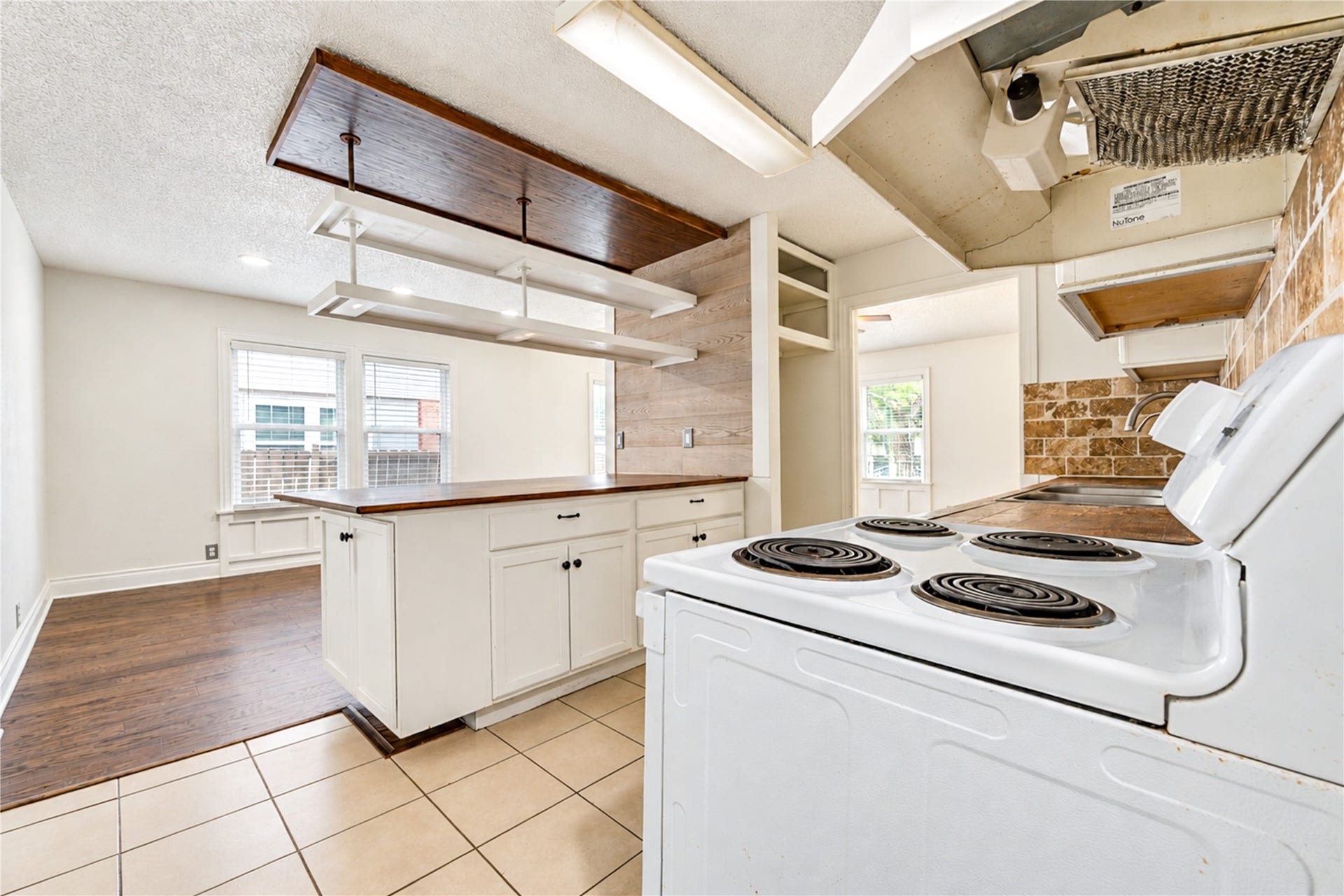 5 Carol Court, #B, Brookshire, TX 77423 5 Carol Court, #B, Brookshire, TX 77423