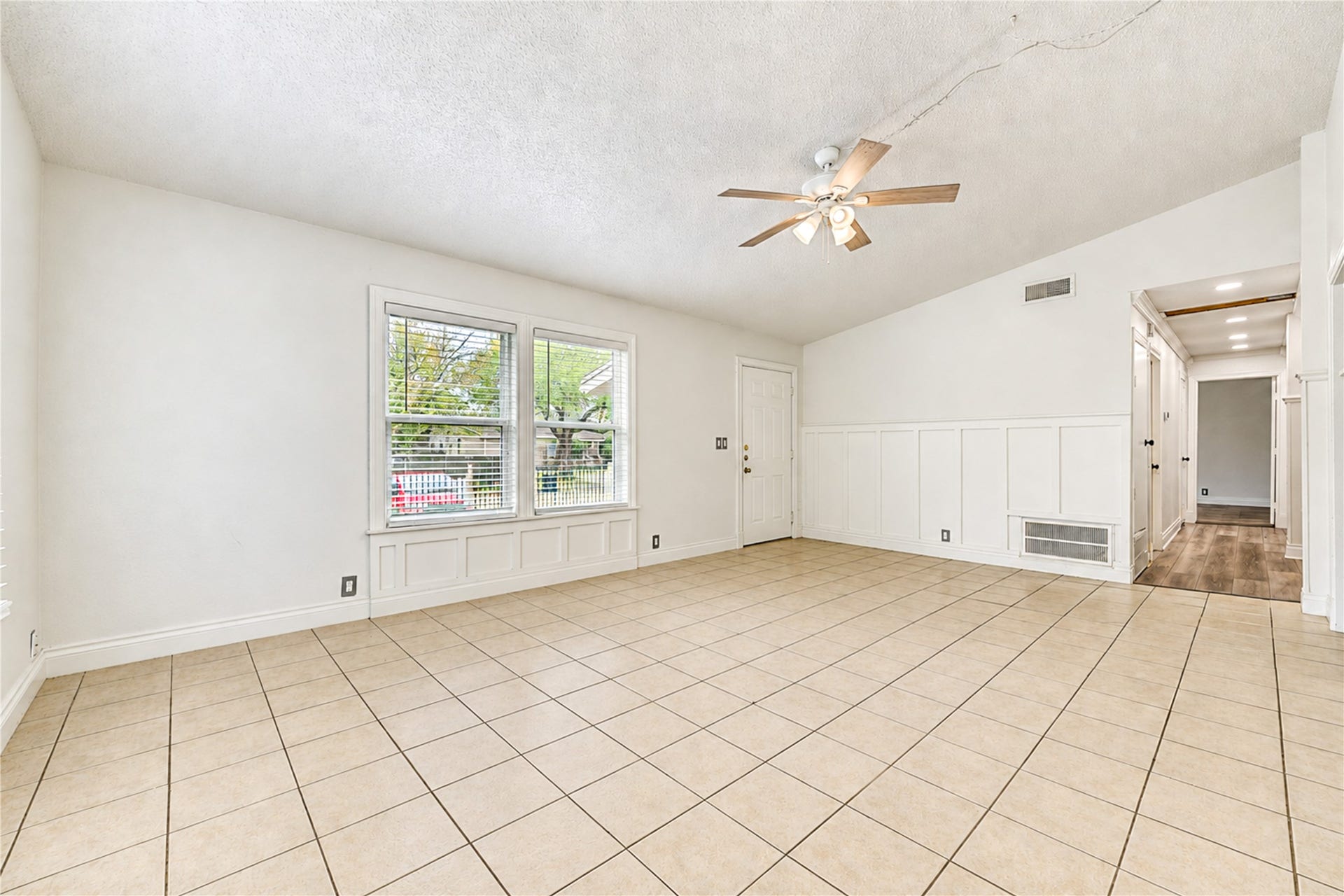 5 Carol Court, #B, Brookshire, TX 77423 5 Carol Court, #B, Brookshire, TX 77423