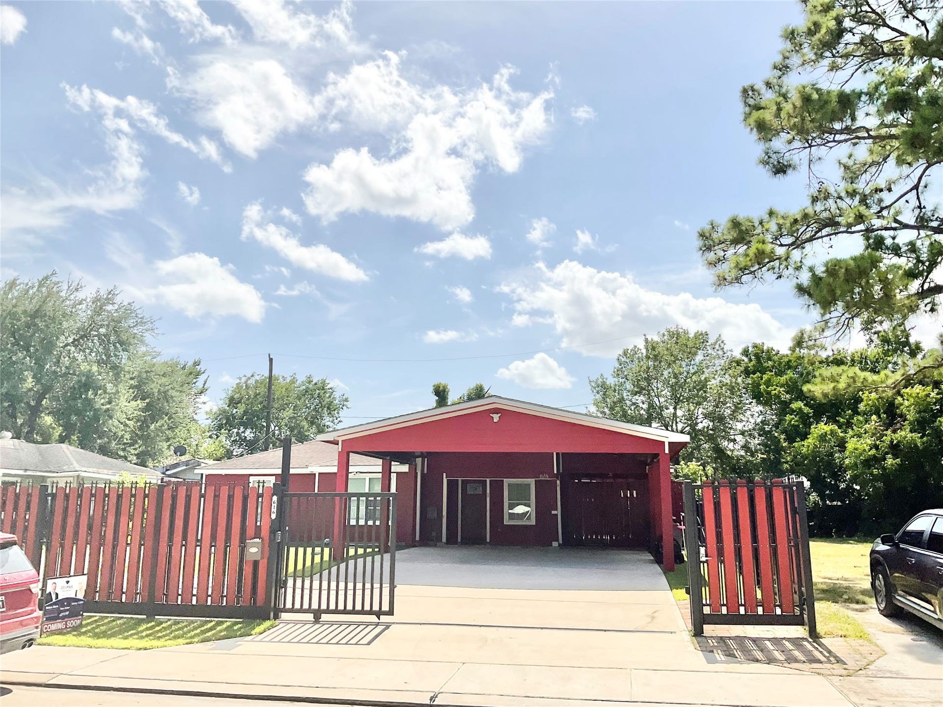 616 Kansas Street, Pasadena, TX 77506