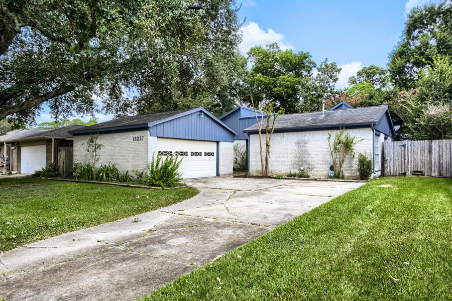 Property photo for 16227 Mill Point Drive, Houston, TX