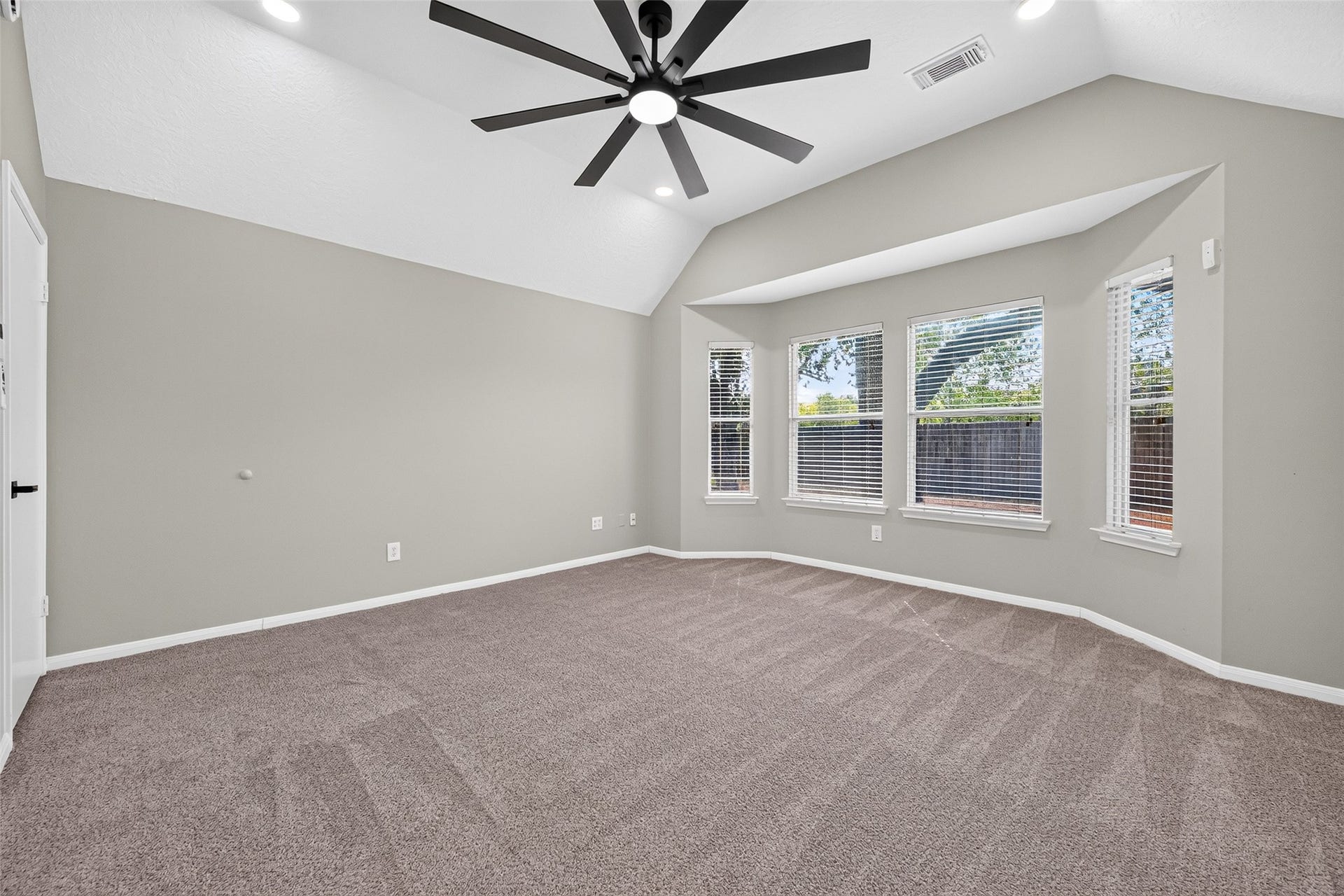 31003 N Head Drive, Spring, TX 77386 31003 N Head Drive, Spring, TX 77386