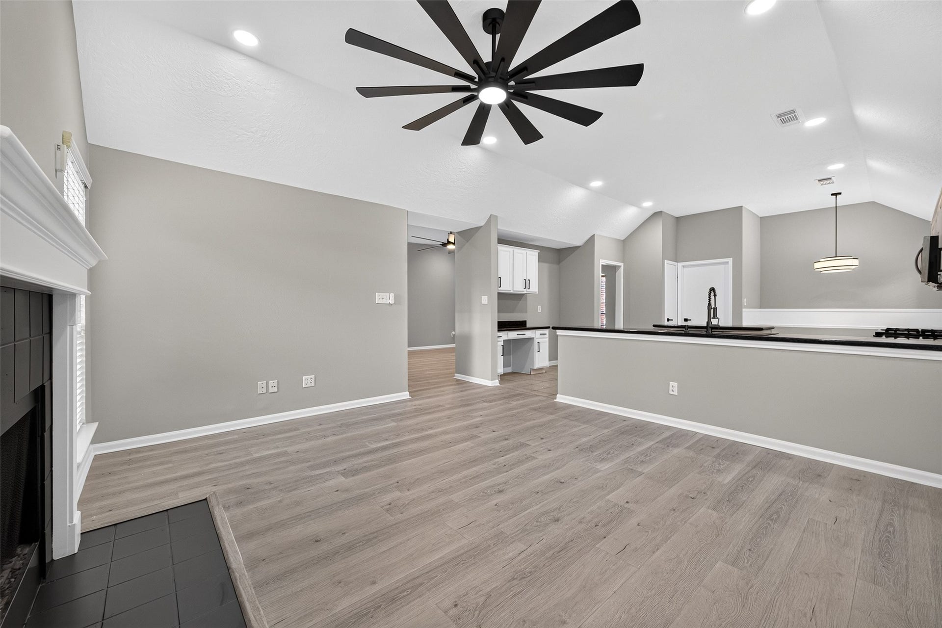 31003 N Head Drive, Spring, TX 77386 31003 N Head Drive, Spring, TX 77386