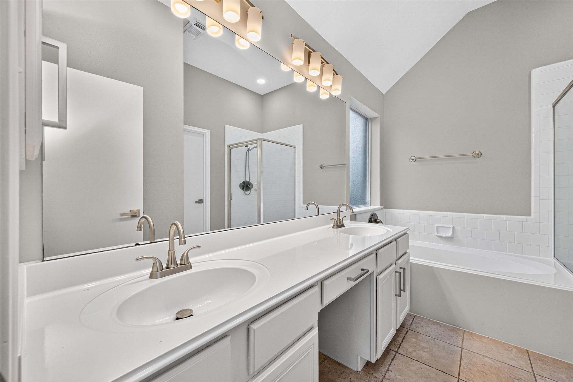 31003 N Head Drive, Spring, TX 77386 31003 N Head Drive, Spring, TX 77386
