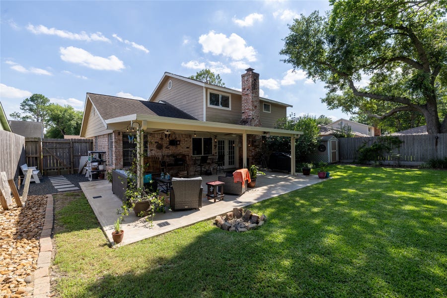 Property photo for 11918 Dorrance Lane, Meadows Place, TX
