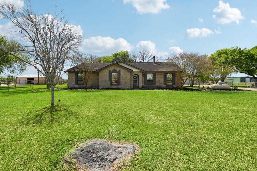 Property photo for 13917 Countryside Street, Santa Fe, TX