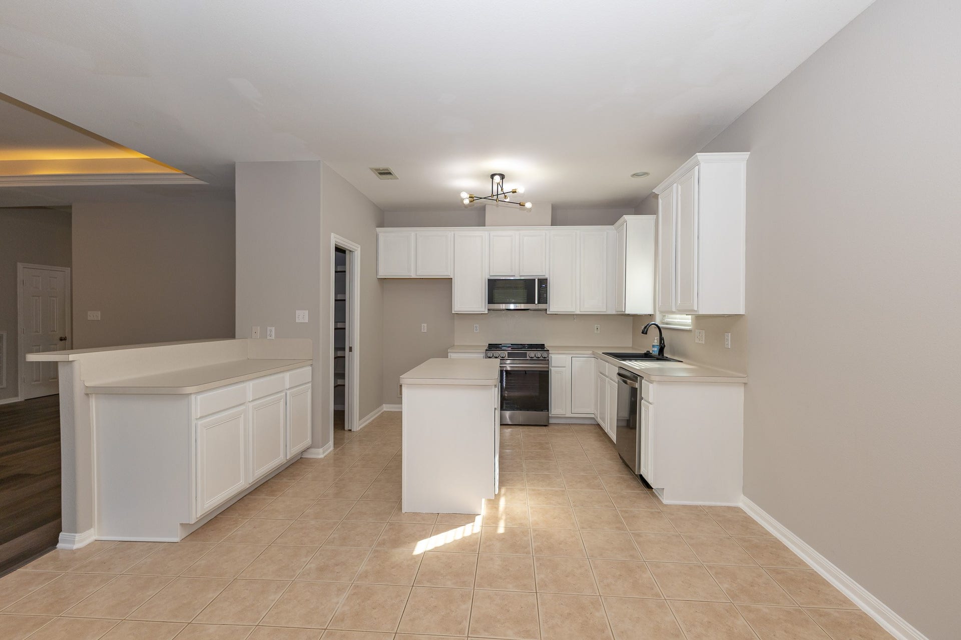 3302 Royal Oaks Drive, Spring, TX 77380 3302 Royal Oaks Drive, Spring, TX 77380