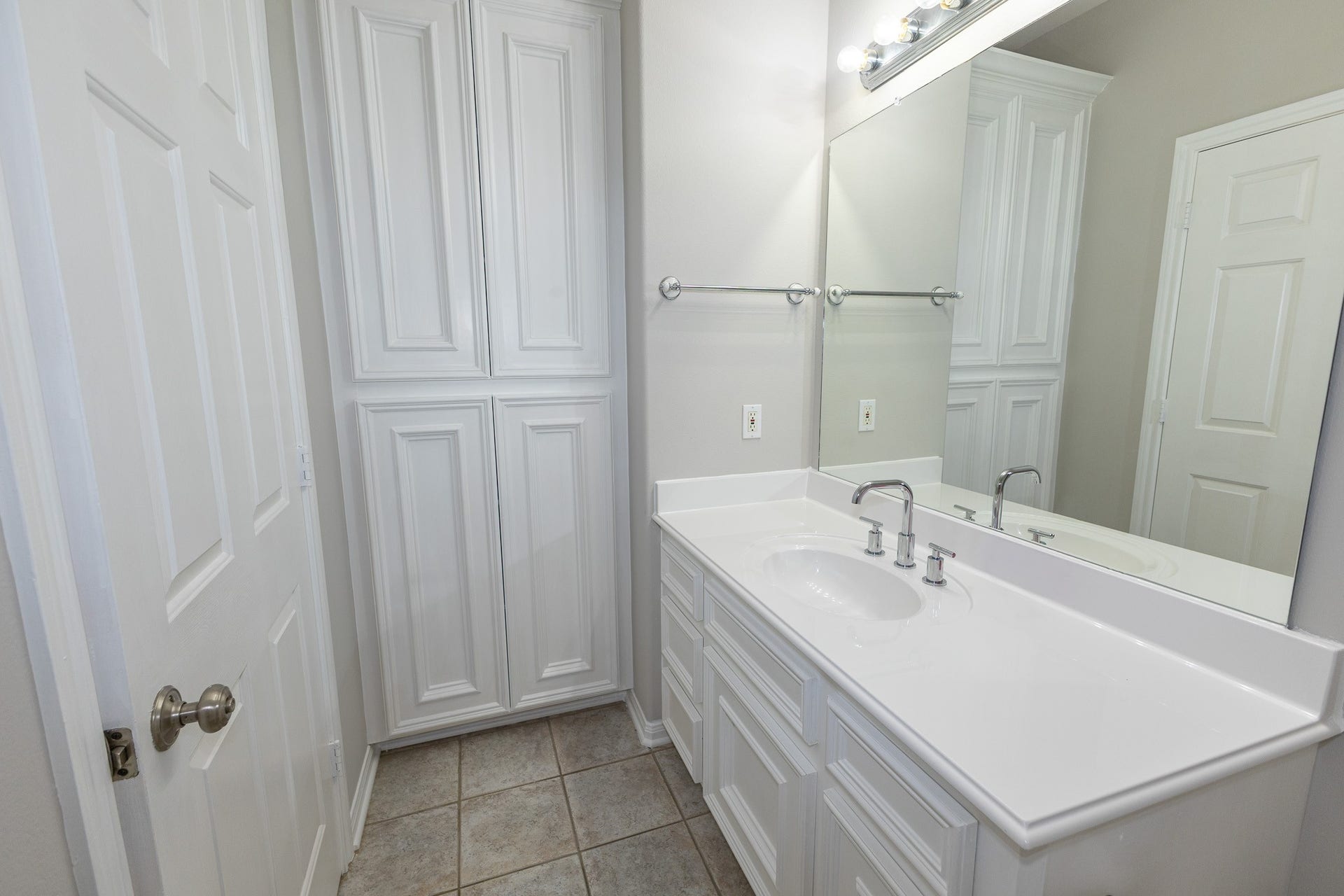 3302 Royal Oaks Drive, Spring, TX 77380 3302 Royal Oaks Drive, Spring, TX 77380