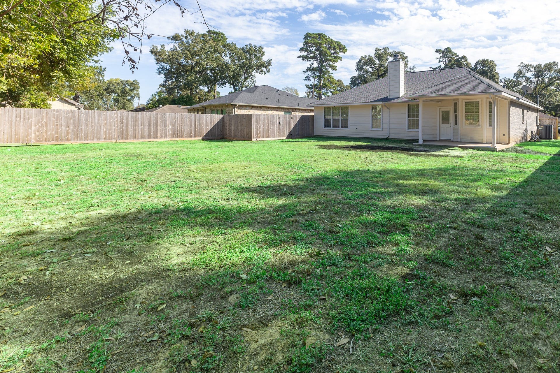 3302 Royal Oaks Drive, Spring, TX 77380 3302 Royal Oaks Drive, Spring, TX 77380