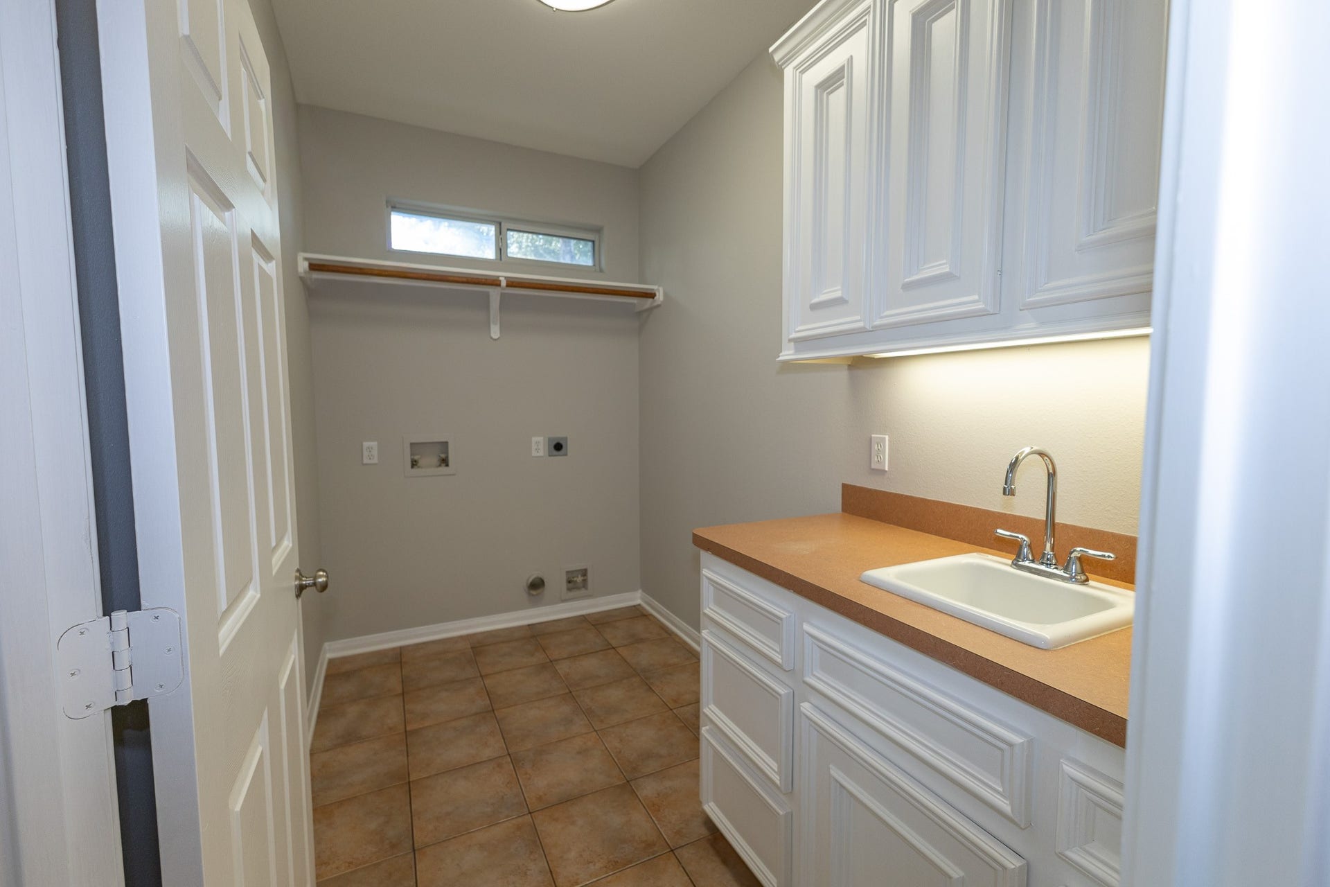 3302 Royal Oaks Drive, Spring, TX 77380 3302 Royal Oaks Drive, Spring, TX 77380