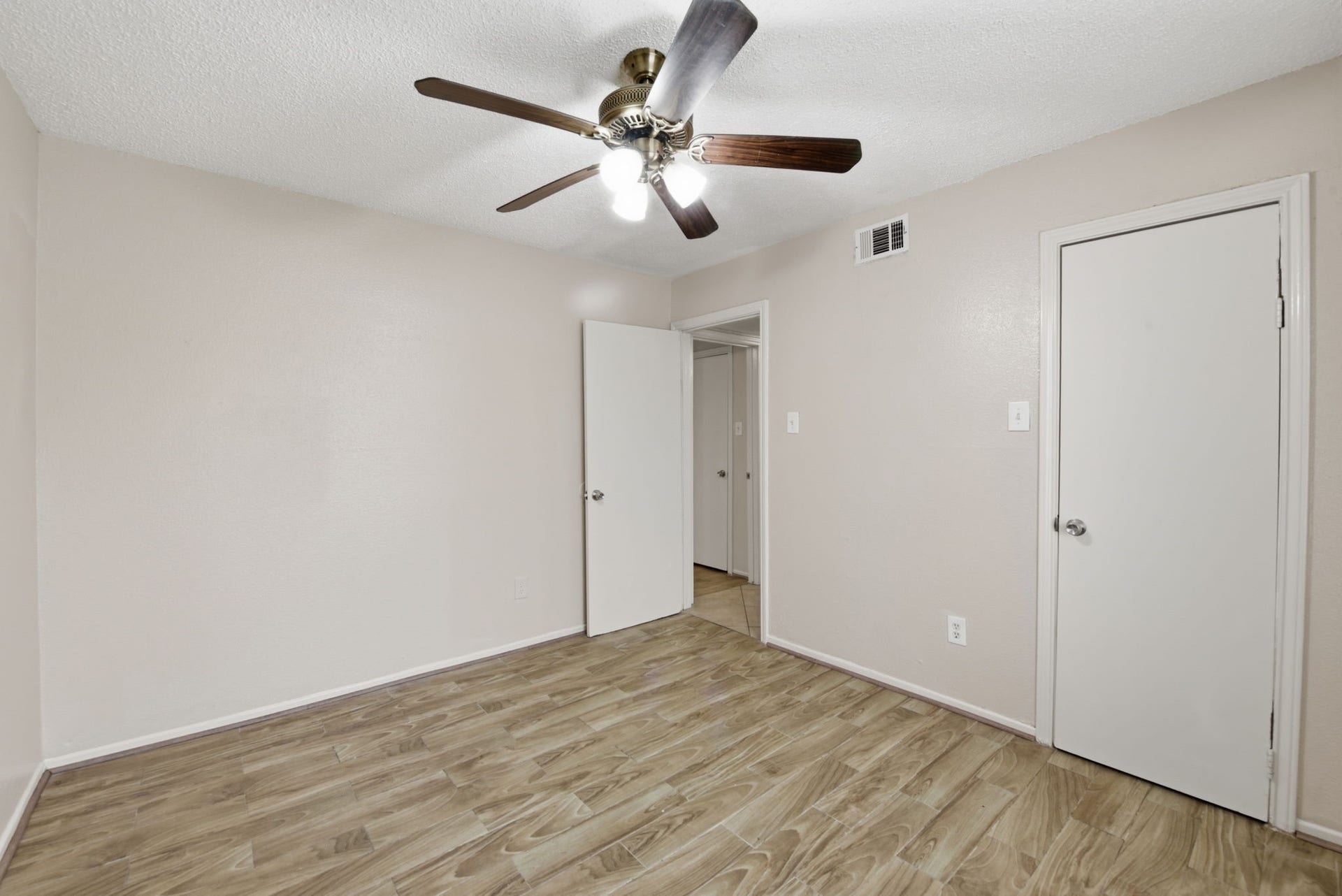 1312 Brenda Lane, Humble, TX 77338 1312 Brenda Lane, Humble, TX 77338