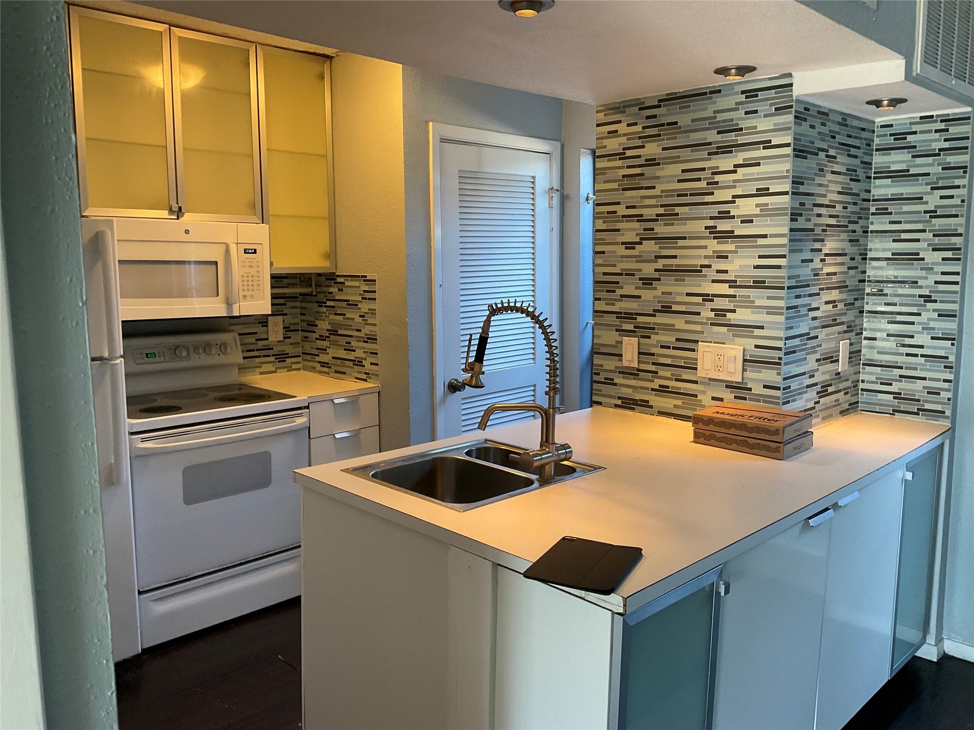 6202 Skyline Drive, #3, Houston, TX 77057 6202 Skyline Drive, #3, Houston, TX 77057