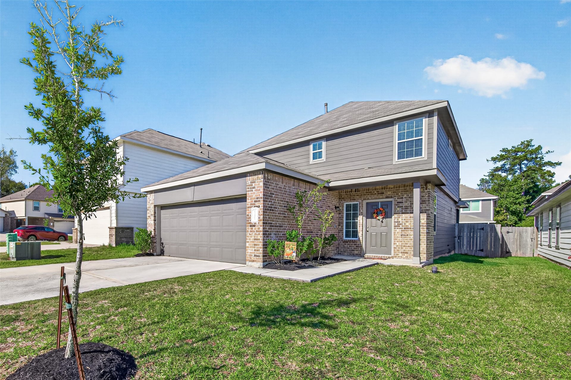 13405 Cannon Creek Court, Willis, TX 77378 Charming two-story brick home on a spacious, freshly landscaped lot, featuring four bedrooms, a main-level primary suite, a large game room, a welcoming front porch, and a two-car garage. Conveniently located in the growing Willis area, with a low tax rate and HOA fees.
A short drive to Lake Conroe, Huntsville, and The Woodlands.
