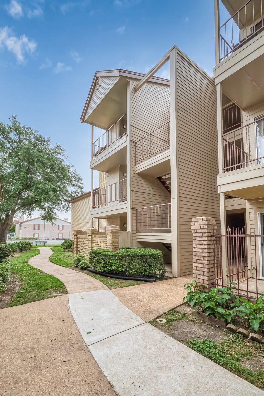 Property photo for 2120 El Paseo Street, #2425, Houston, TX