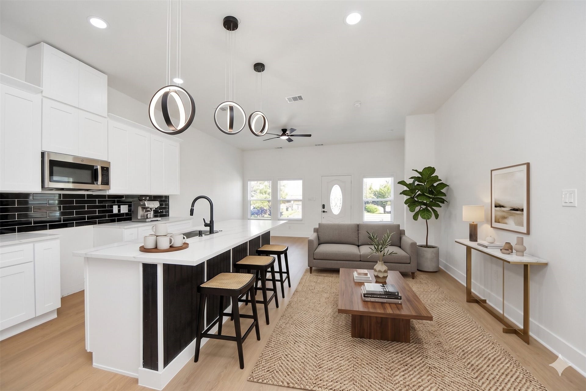 5226 Ricky Street, Houston, TX 77033 5226 Ricky Street, Houston, TX 77033