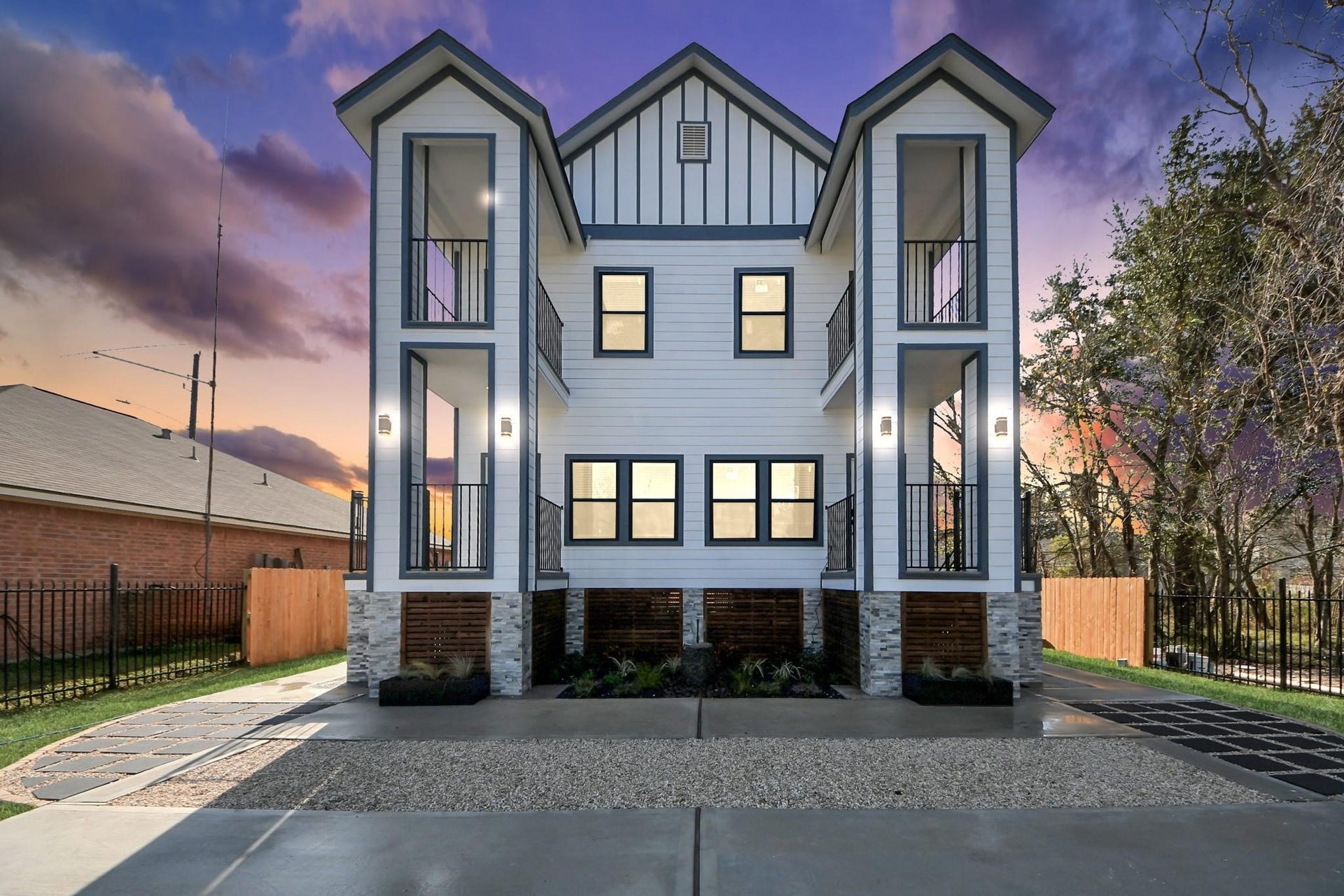 5226 Ricky Street, Houston, TX 77033 5226 Ricky Street, Houston, TX 77033