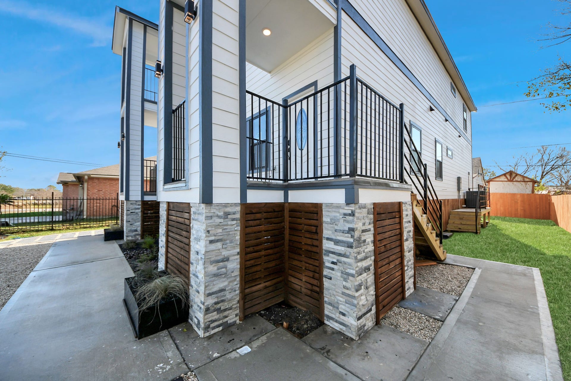 5226 Ricky Street, Houston, TX 77033 5226 Ricky Street, Houston, TX 77033
