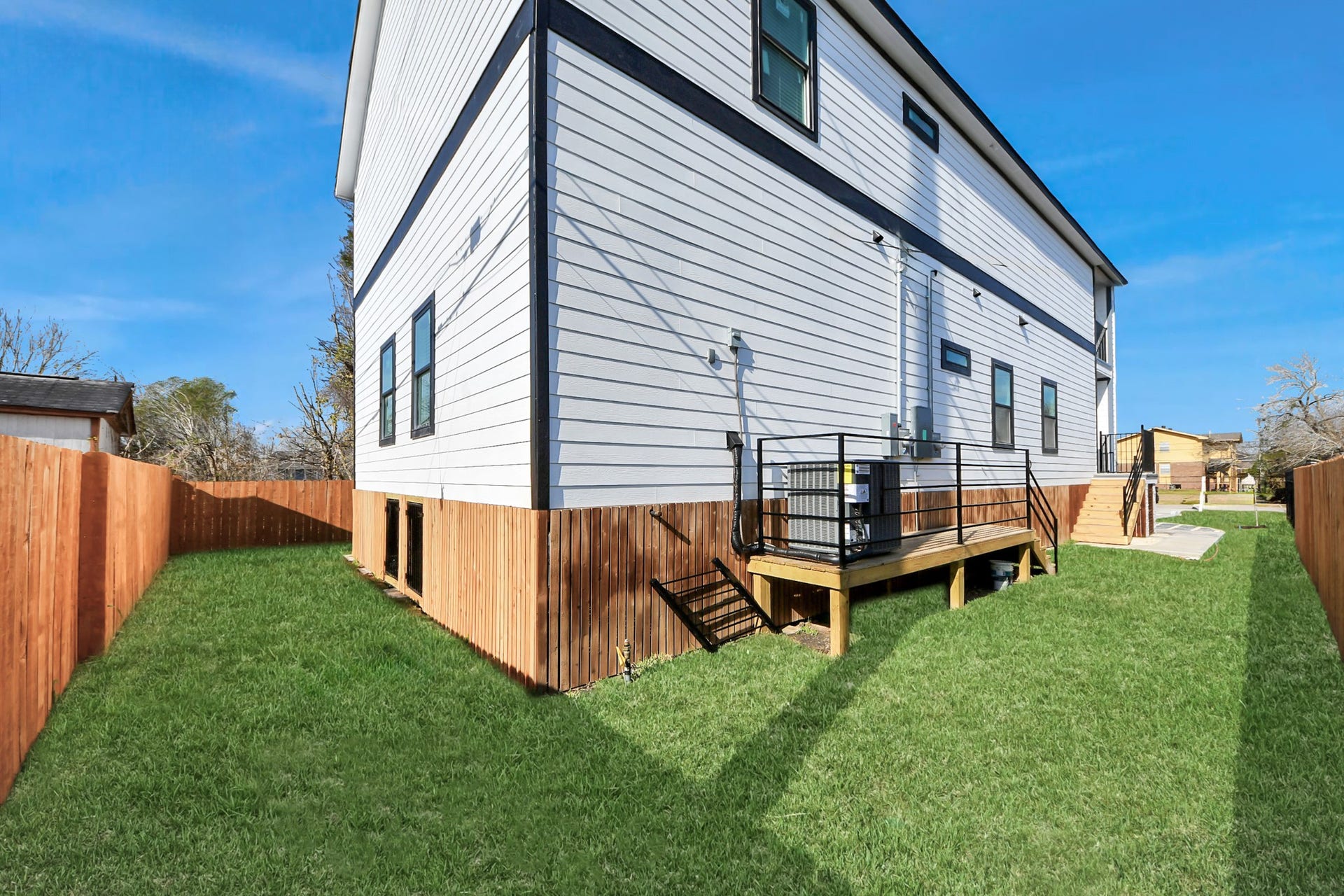 5226 Ricky Street, Houston, TX 77033 5226 Ricky Street, Houston, TX 77033
