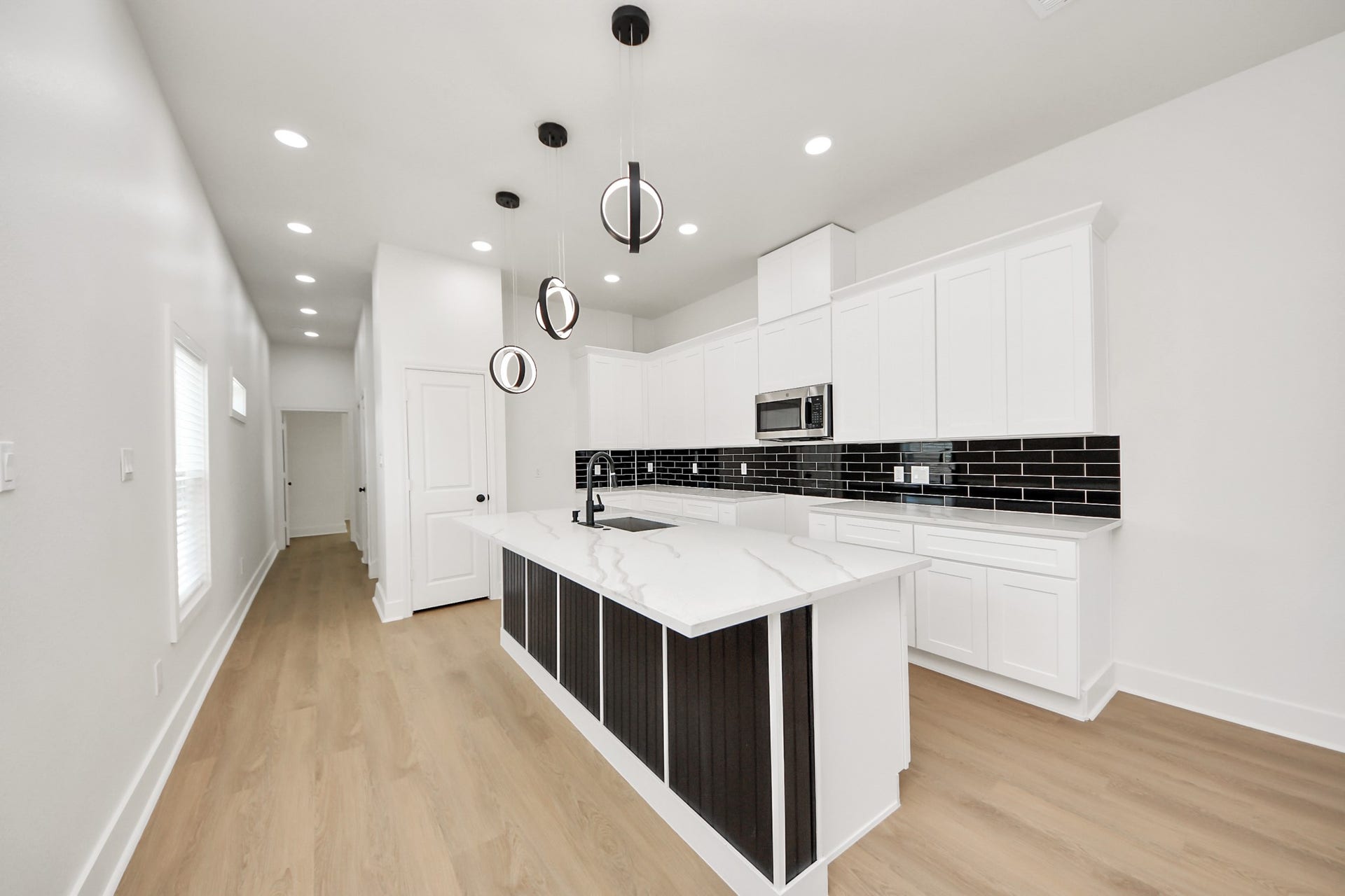 5226 Ricky Street, Houston, TX 77033 5226 Ricky Street, Houston, TX 77033