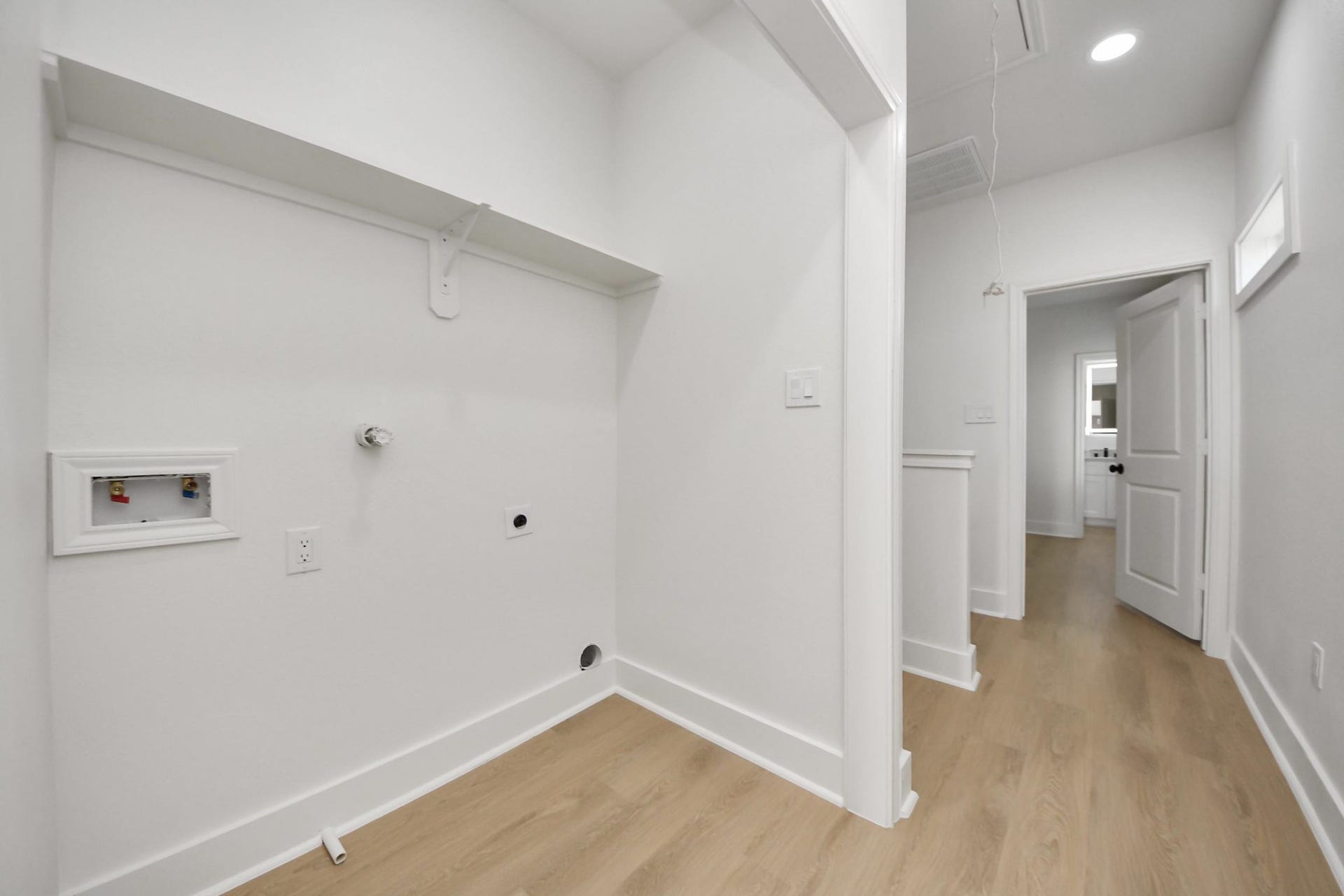 5226 Ricky Street, Houston, TX 77033 5226 Ricky Street, Houston, TX 77033