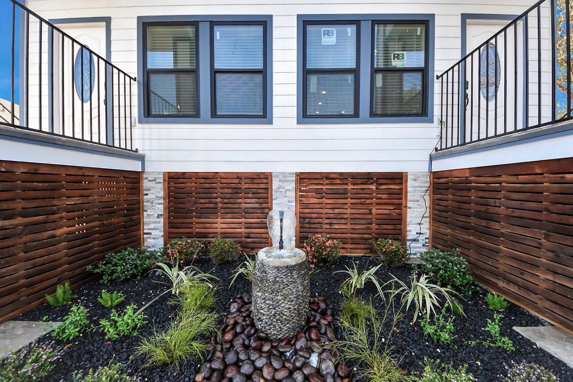 5226 Ricky Street, Houston, TX 77033 5226 Ricky Street, Houston, TX 77033