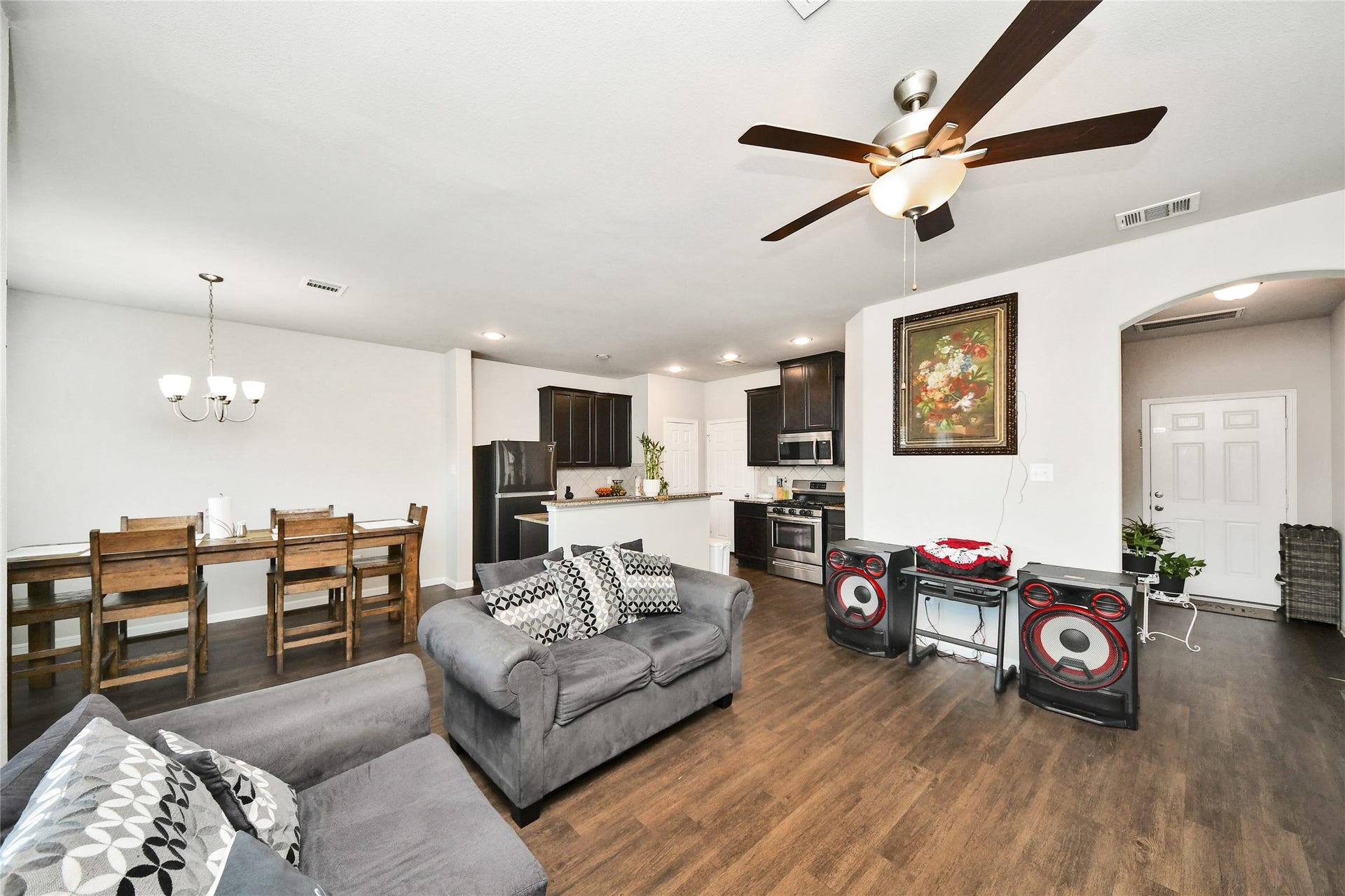 14927 Cardiff Cliff Lane, Houston, TX 77053 14927 Cardiff Cliff Lane, Houston, TX 77053