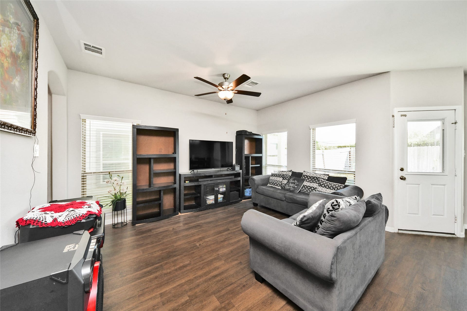 14927 Cardiff Cliff Lane, Houston, TX 77053 14927 Cardiff Cliff Lane, Houston, TX 77053