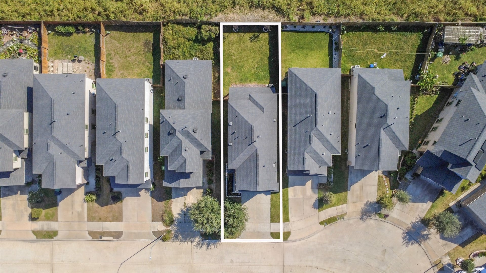 14927 Cardiff Cliff Lane, Houston, TX 77053 14927 Cardiff Cliff Lane, Houston, TX 77053