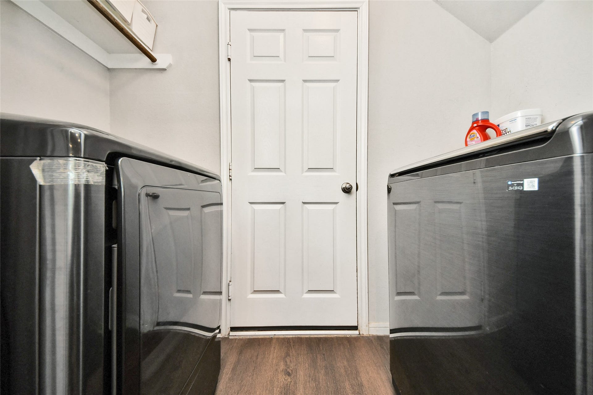 14927 Cardiff Cliff Lane, Houston, TX 77053 14927 Cardiff Cliff Lane, Houston, TX 77053