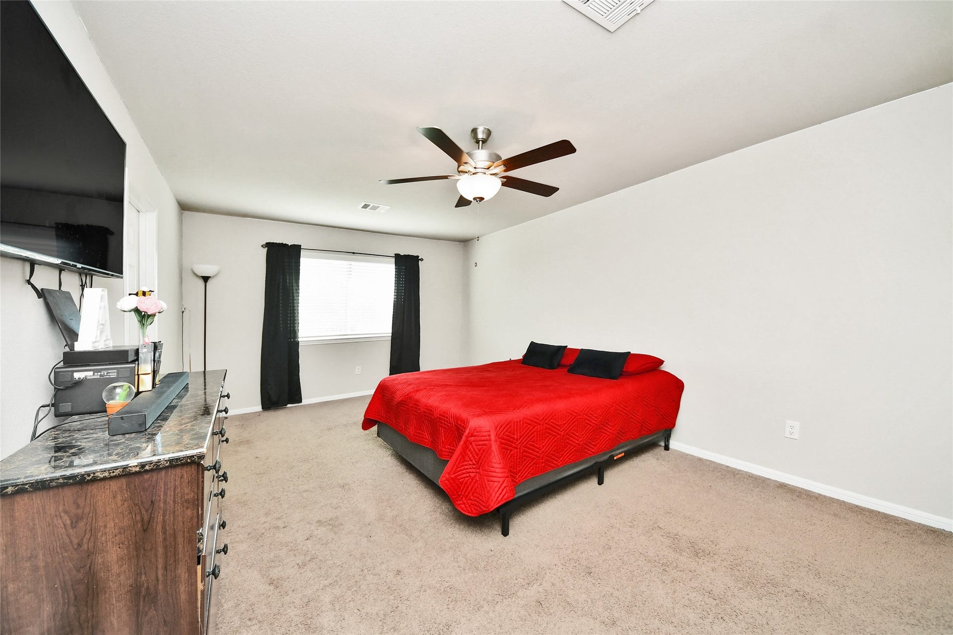 14927 Cardiff Cliff Lane, Houston, TX 77053 14927 Cardiff Cliff Lane, Houston, TX 77053