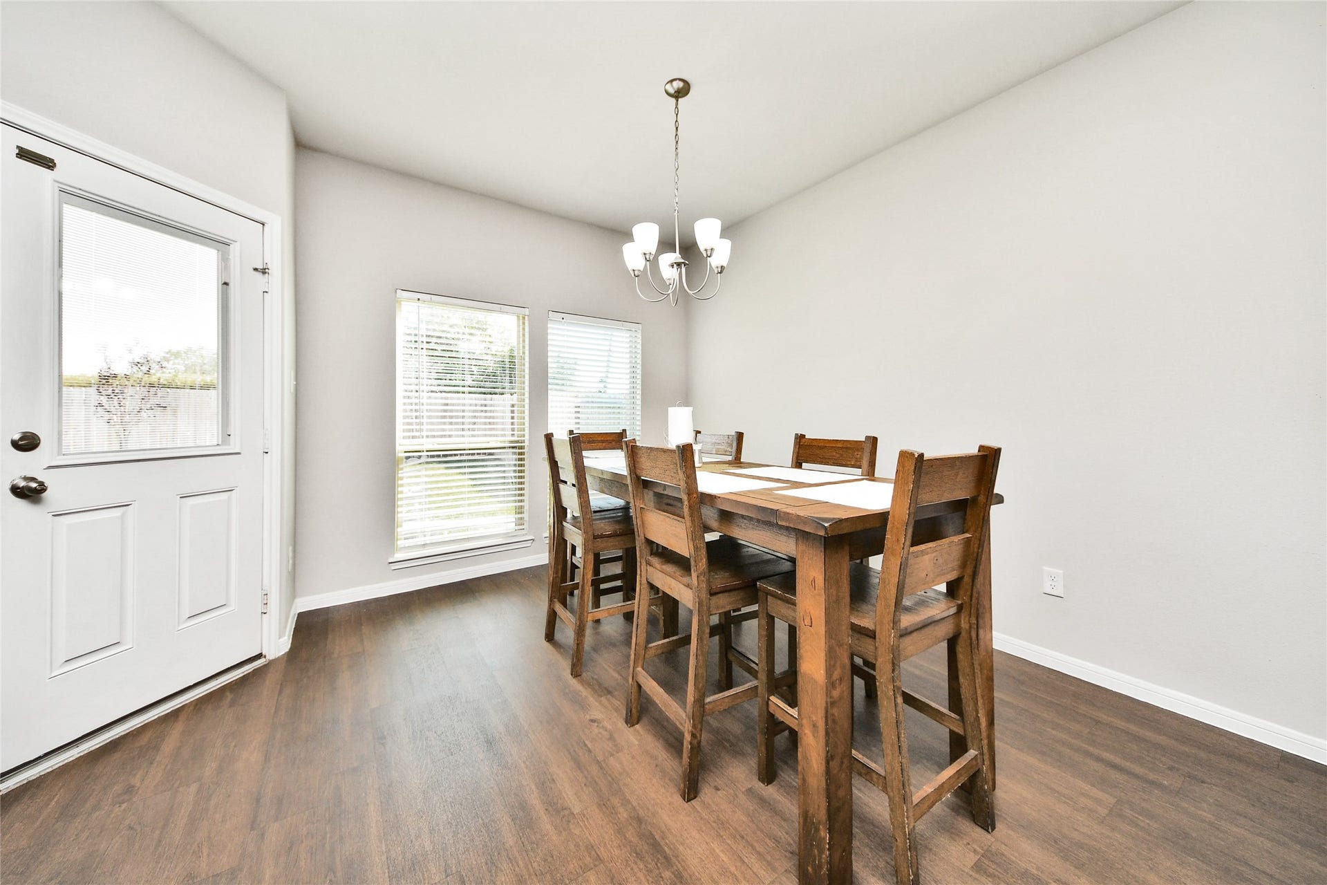 14927 Cardiff Cliff Lane, Houston, TX 77053 14927 Cardiff Cliff Lane, Houston, TX 77053