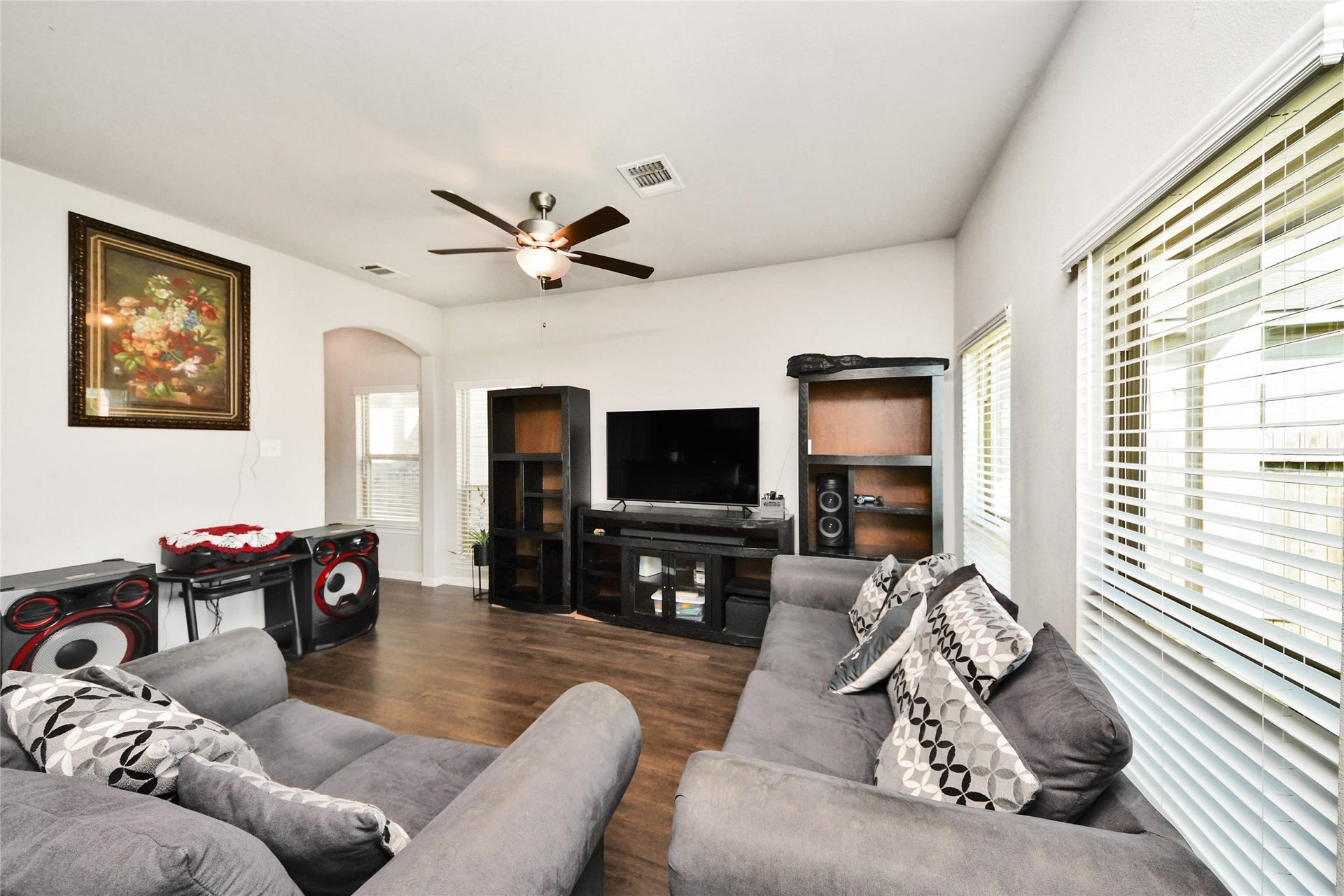 14927 Cardiff Cliff Lane, Houston, TX 77053 14927 Cardiff Cliff Lane, Houston, TX 77053