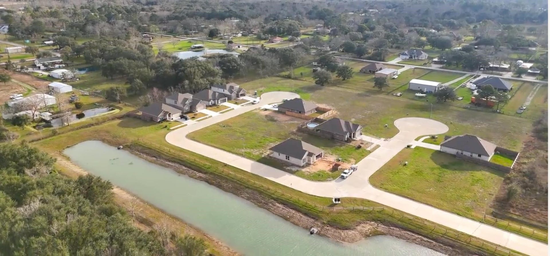 15827 Red Maple Lane, Santa Fe, TX 77517 15827 Red Maple Lane, Santa Fe, TX 77517