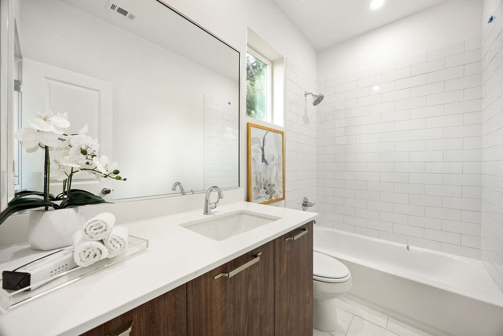 First floor full bathroom.